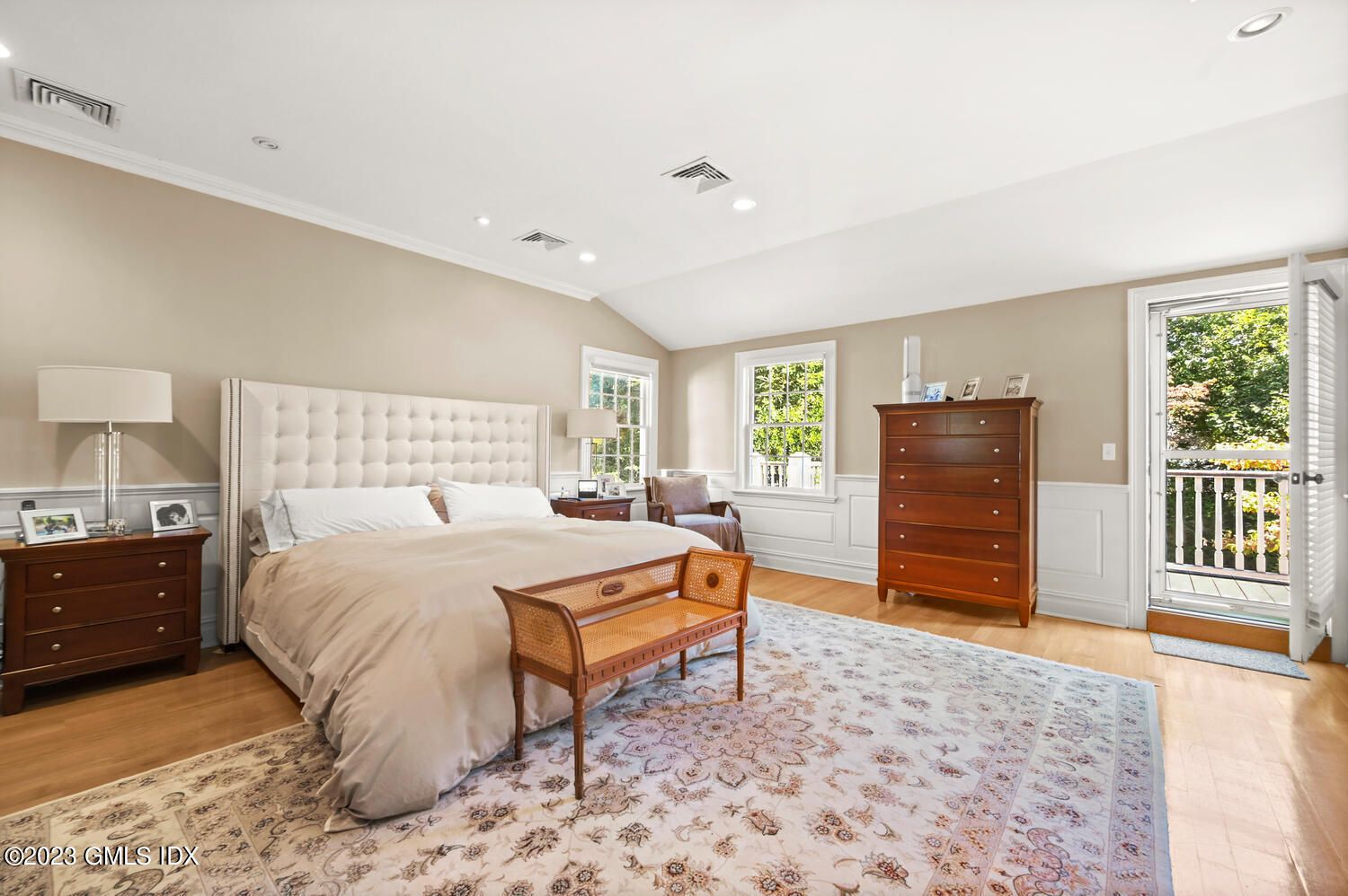 Old Greenwich, Connecticut 06870, United States, 4 Bedrooms Bedrooms, ,3 BathroomsBathrooms,Residential,Active,94365