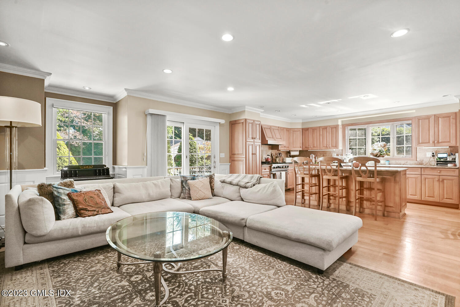 Old Greenwich, Connecticut 06870, United States, 4 Bedrooms Bedrooms, ,3 BathroomsBathrooms,Residential,Active,94365