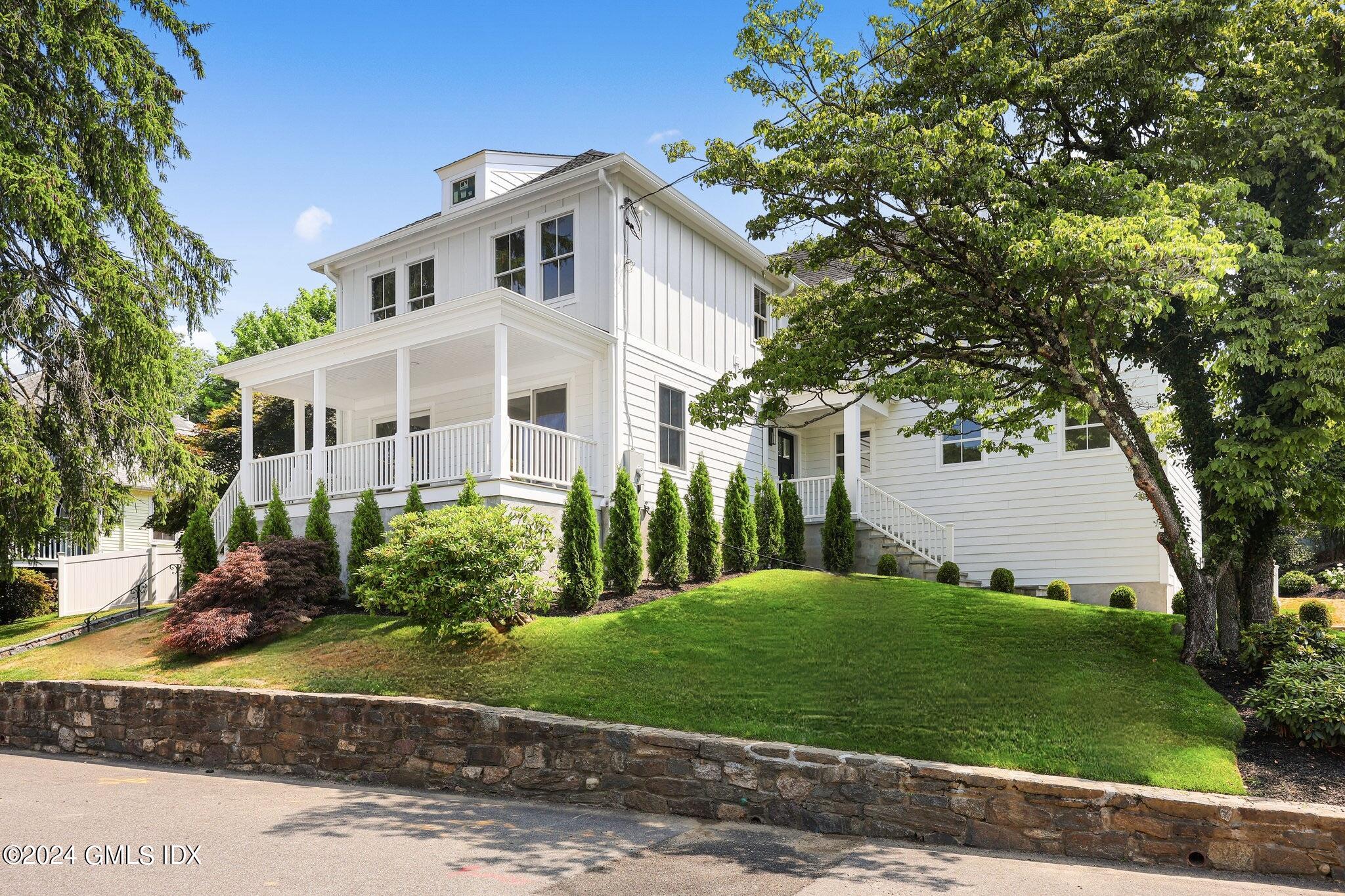 Property for Sale at 6 Schubert Lane, Cos Cob, Connecticut - Bedrooms: 3 
Bathrooms: 3  - $2,975,000