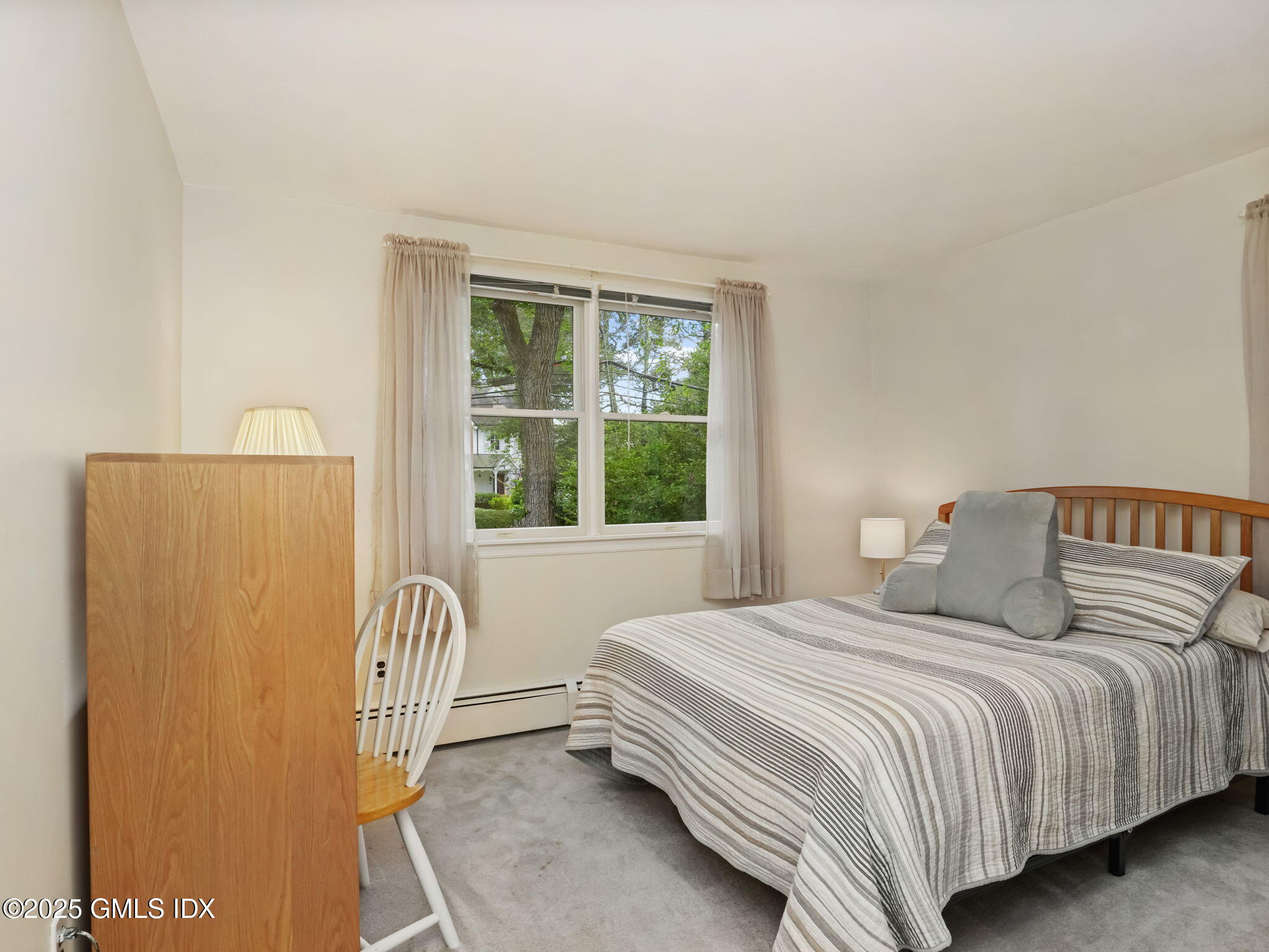 Riverside, Connecticut 06878, United States, 4 Bedrooms Bedrooms, ,3 BathroomsBathrooms,Residential,Active,200796