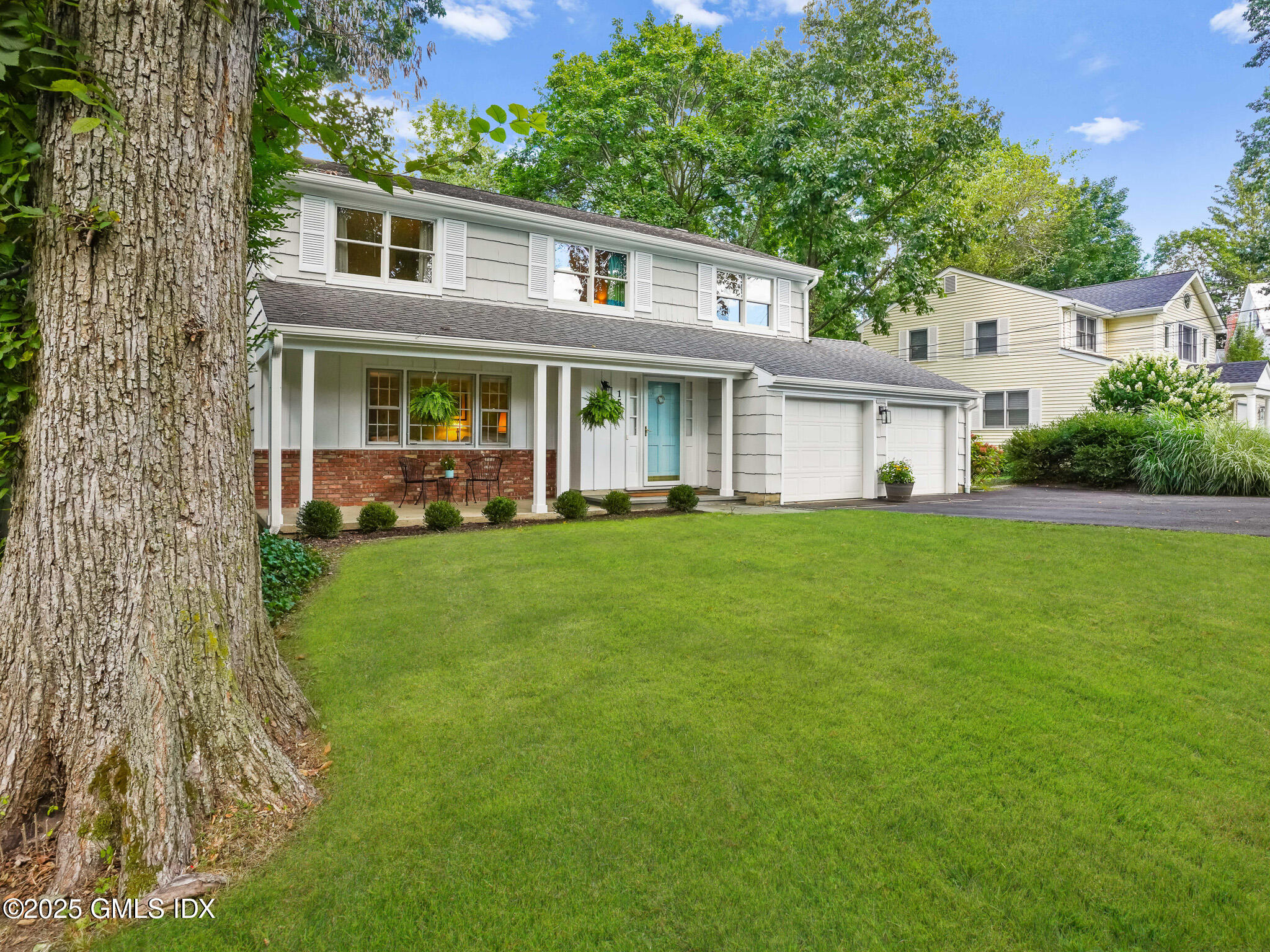 Riverside, Connecticut 06878, United States, 4 Bedrooms Bedrooms, ,3 BathroomsBathrooms,Residential,Active,200796