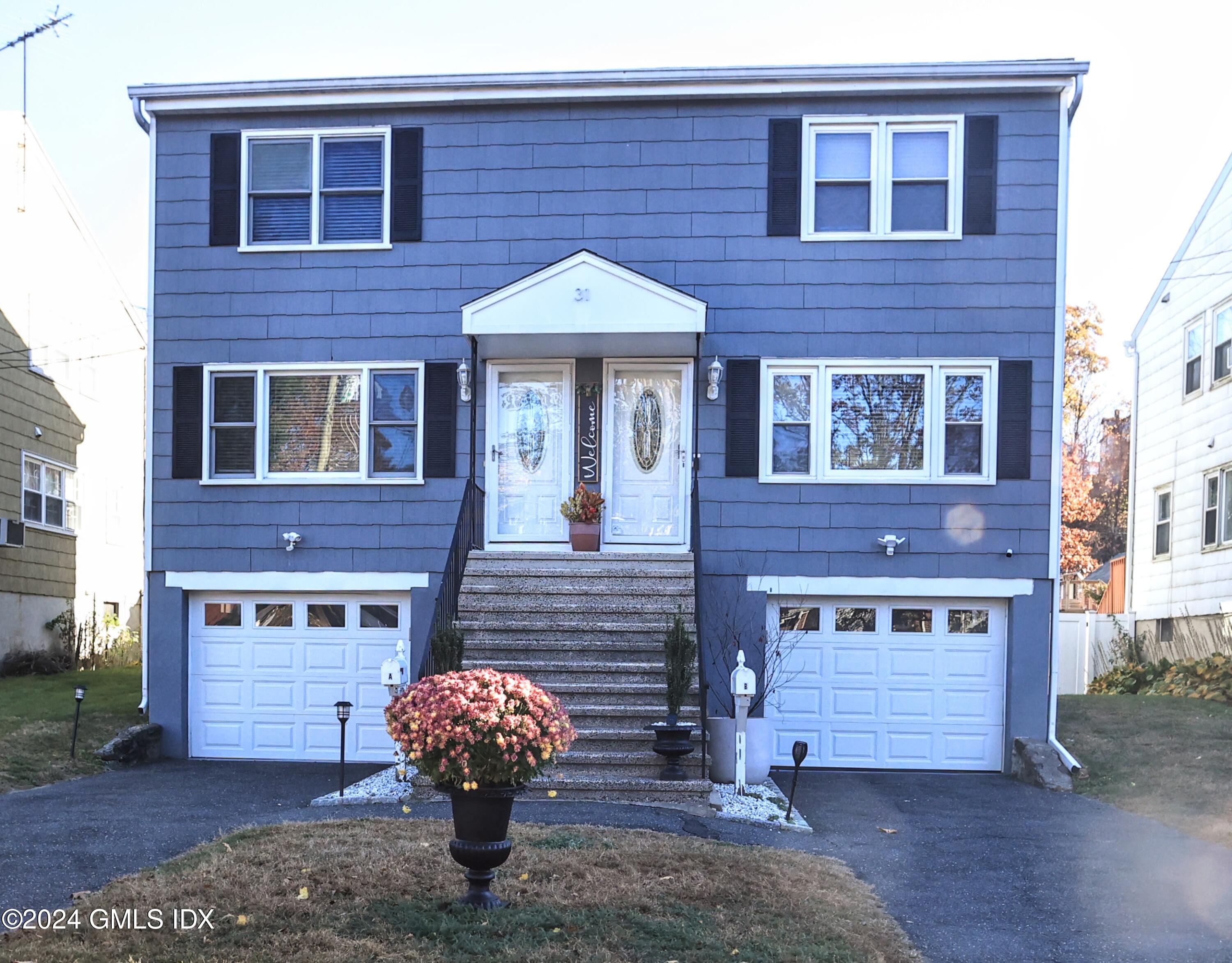 Rental Property at 31 Hollow Wood Lane, Greenwich, Connecticut - Bedrooms: 3 
Bathrooms: 2  - $4,300 MO.