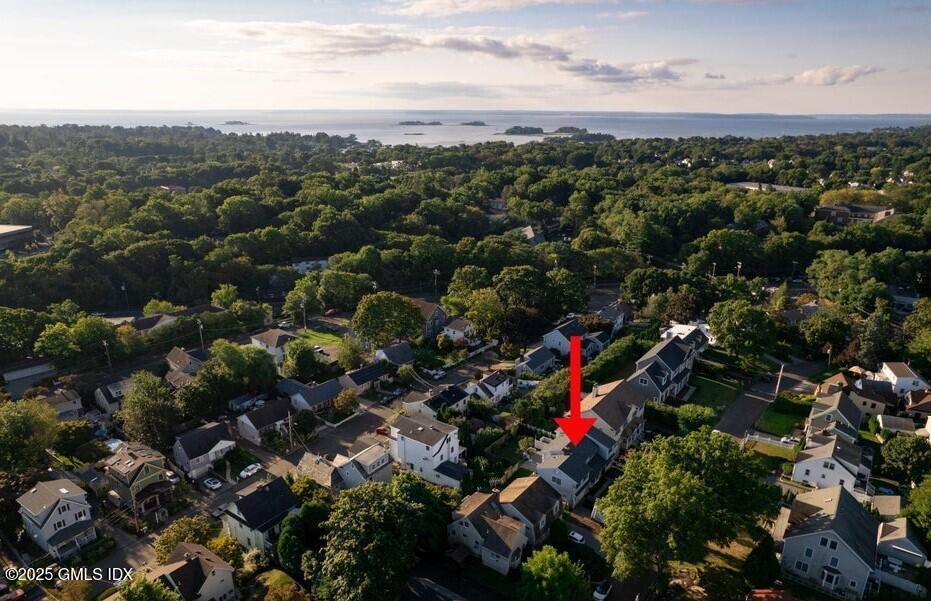 Greenwich, Connecticut 06831, United States, 4 Bedrooms Bedrooms, ,3 BathroomsBathrooms,Residential,Active,175834