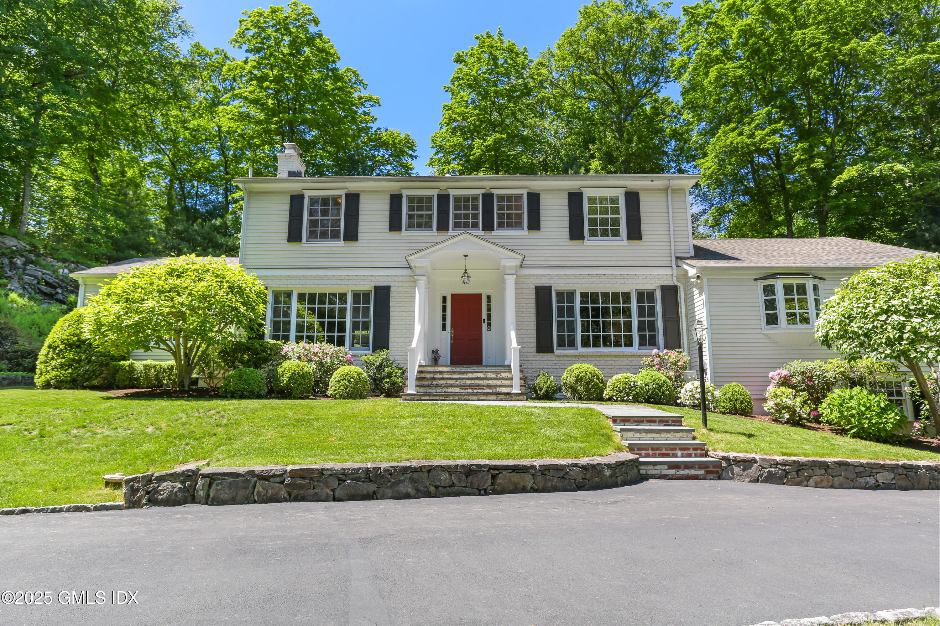 Property for Sale at 36 Horseshoe Road, Cos Cob, Connecticut - Bedrooms: 6 
Bathrooms: 4  - $2,495,000