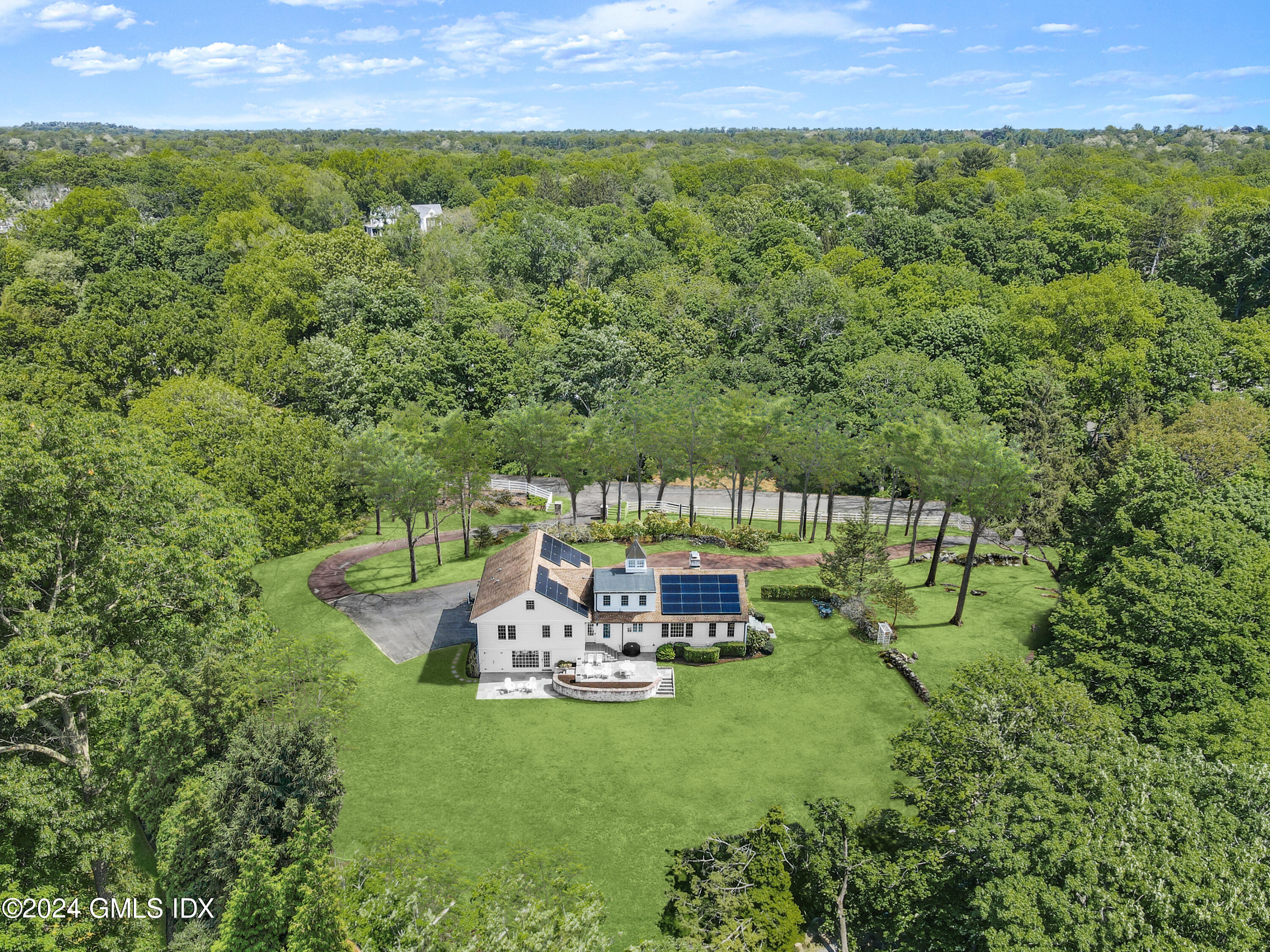 Property for Sale at 55 Stag Lane, Greenwich, Connecticut - Bedrooms: 5 
Bathrooms: 4.5  - $2,995,000