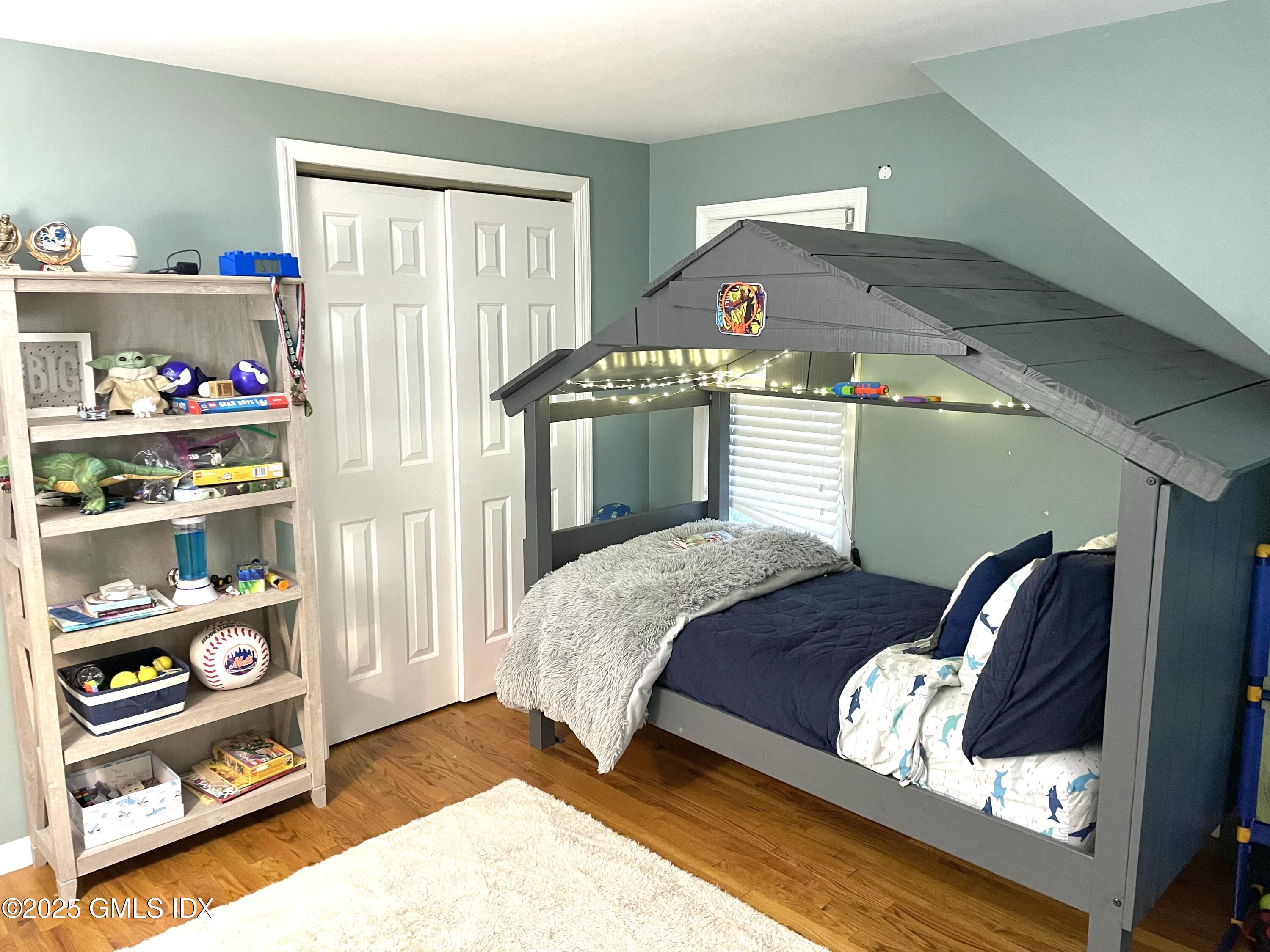 Stamford, Connecticut 06902, United States, 4 Bedrooms Bedrooms, ,4 BathroomsBathrooms,Residential,Active,197271