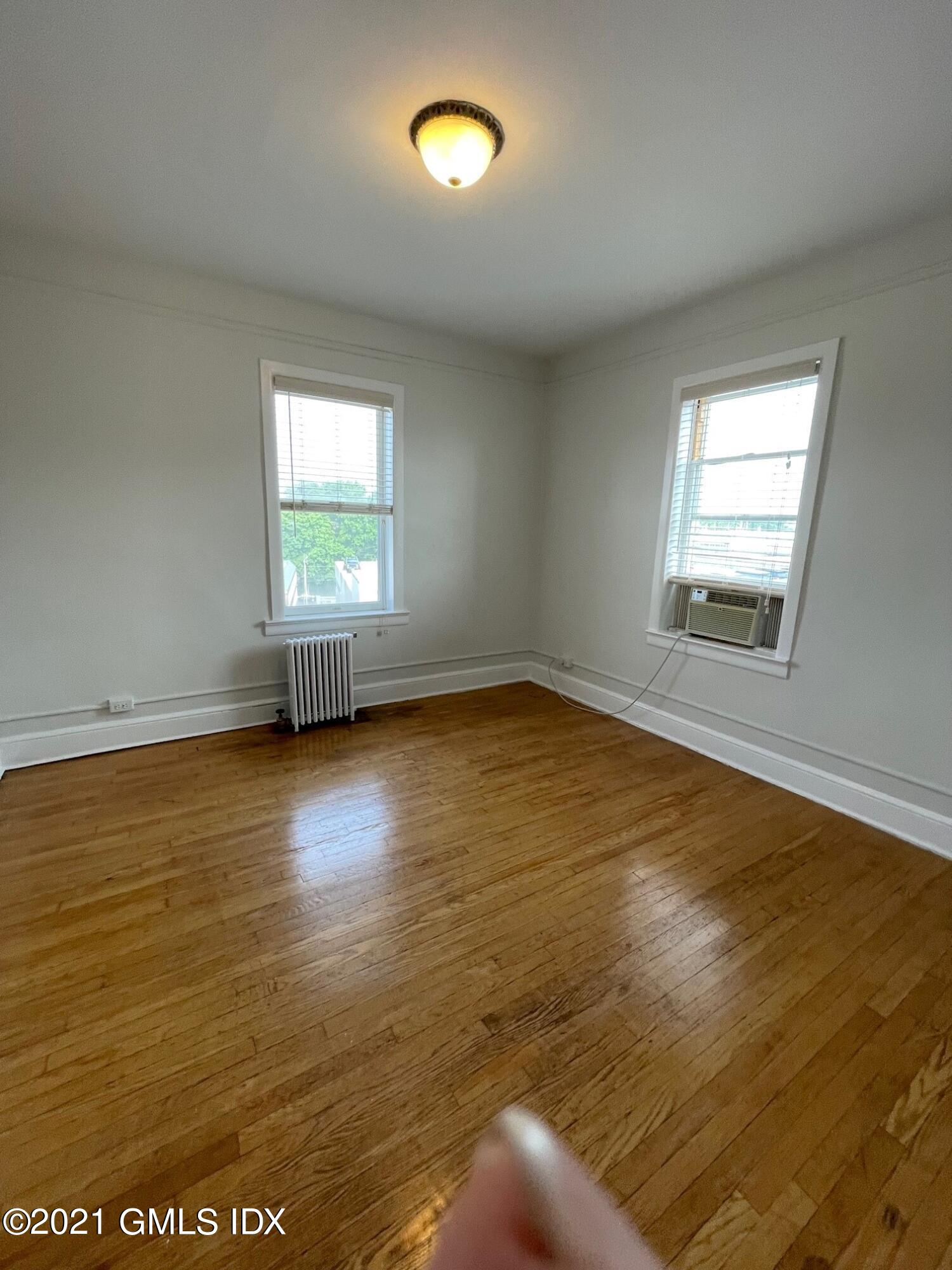 Greenwich, Connecticut 06830, United States, 1 Bedroom Bedrooms, ,1 BathroomBathrooms,Residential,Active,136584