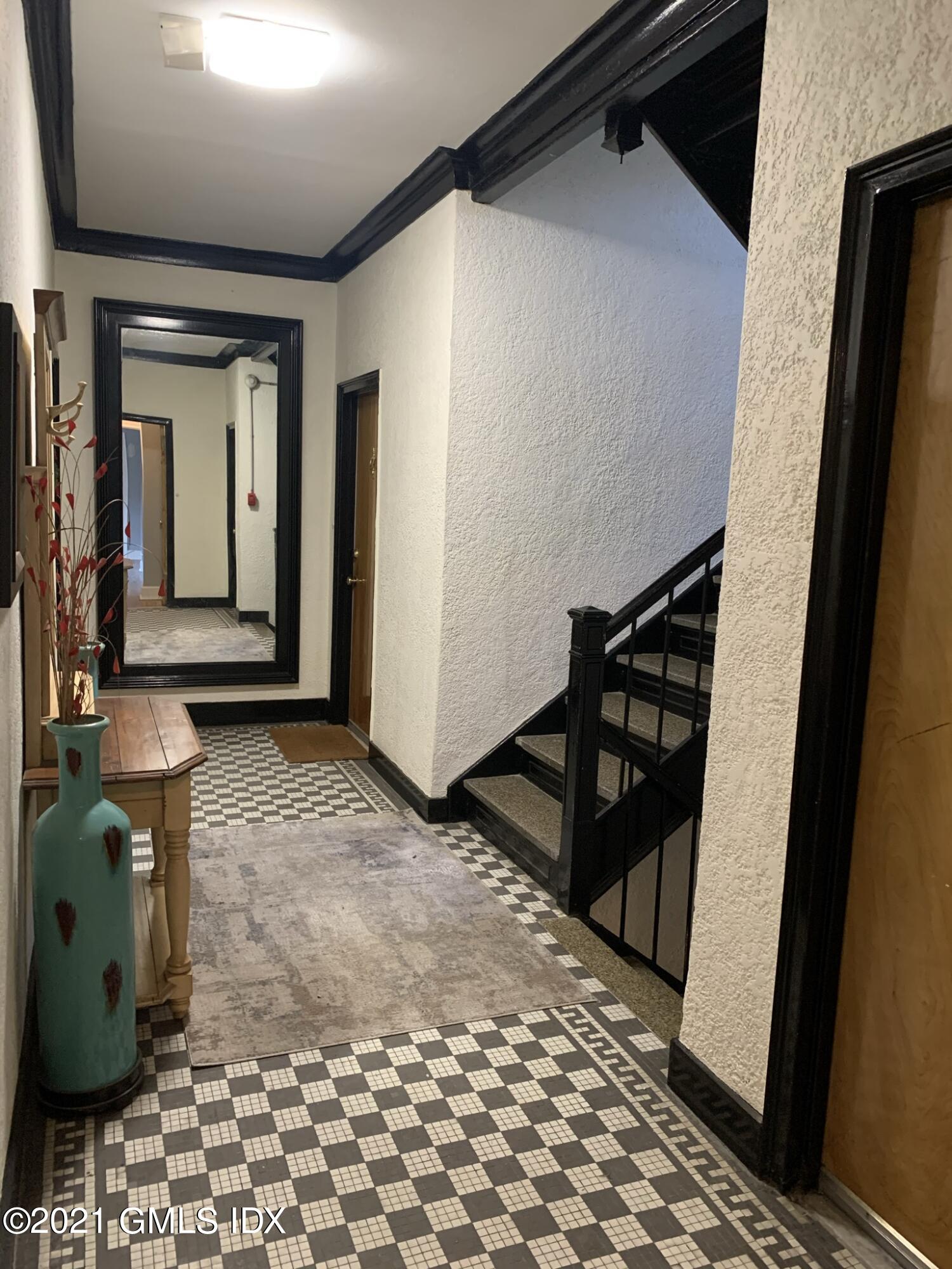 Greenwich, Connecticut 06830, United States, 1 Bedroom Bedrooms, ,1 BathroomBathrooms,Residential,Active,136584