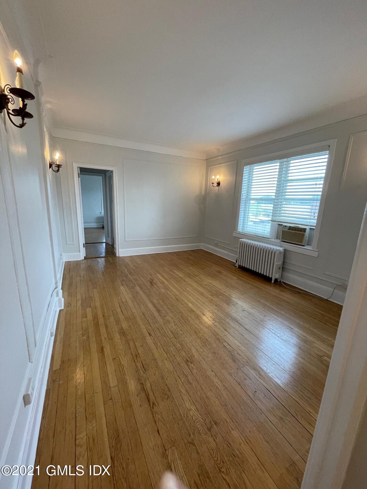 Greenwich, Connecticut 06830, United States, 1 Bedroom Bedrooms, ,1 BathroomBathrooms,Residential,Active,136584