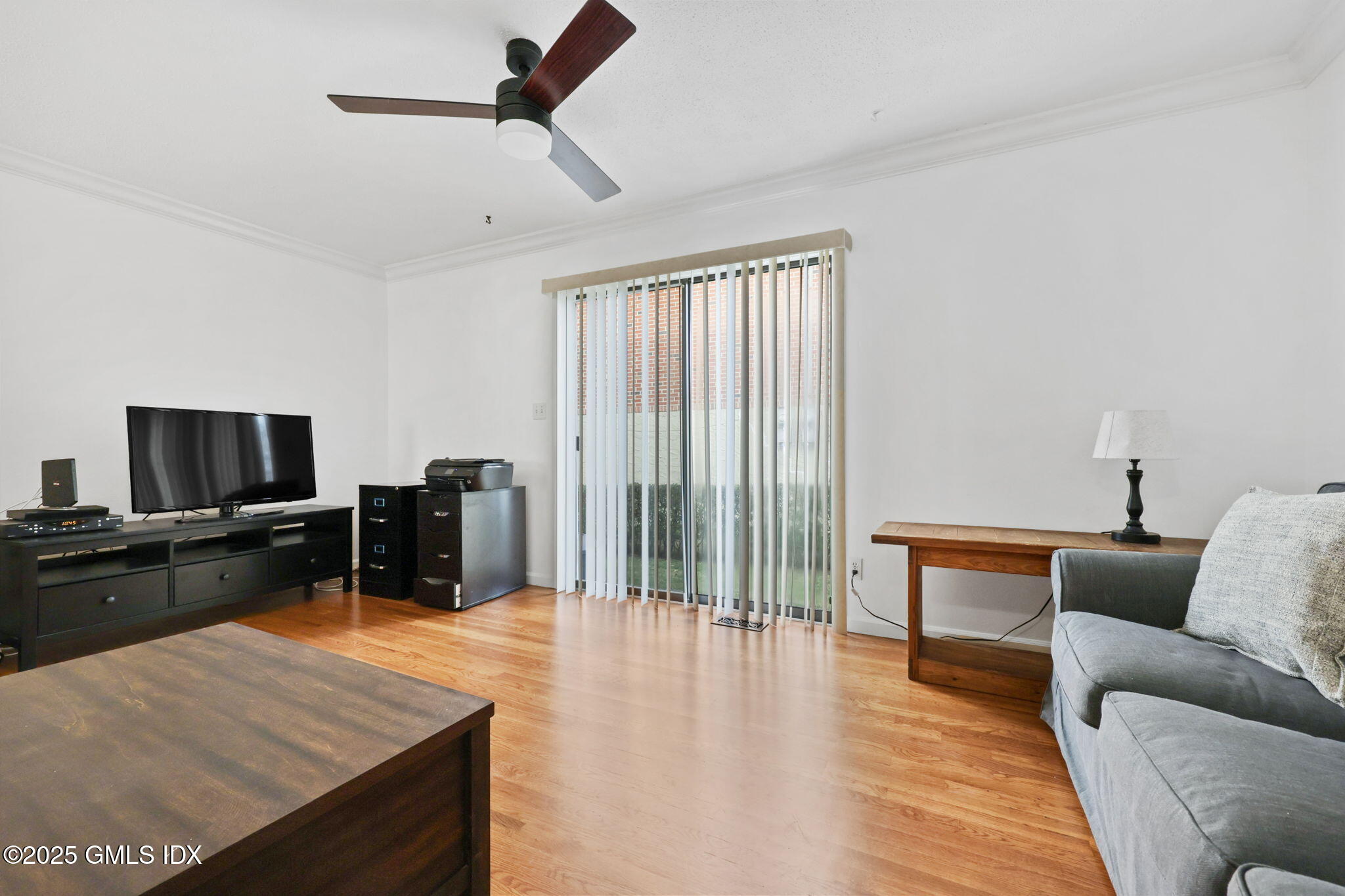 Greenwich, Connecticut 06830, United States, 2 Bedrooms Bedrooms, ,2 BathroomsBathrooms,Residential,Active,255252