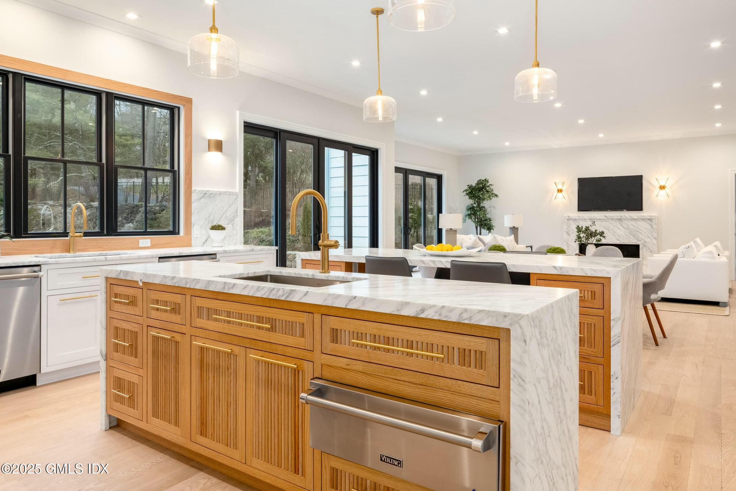 Greenwich, Connecticut 06831, United States, 8 Bedrooms Bedrooms, ,12 BathroomsBathrooms,Residential,Active,13098