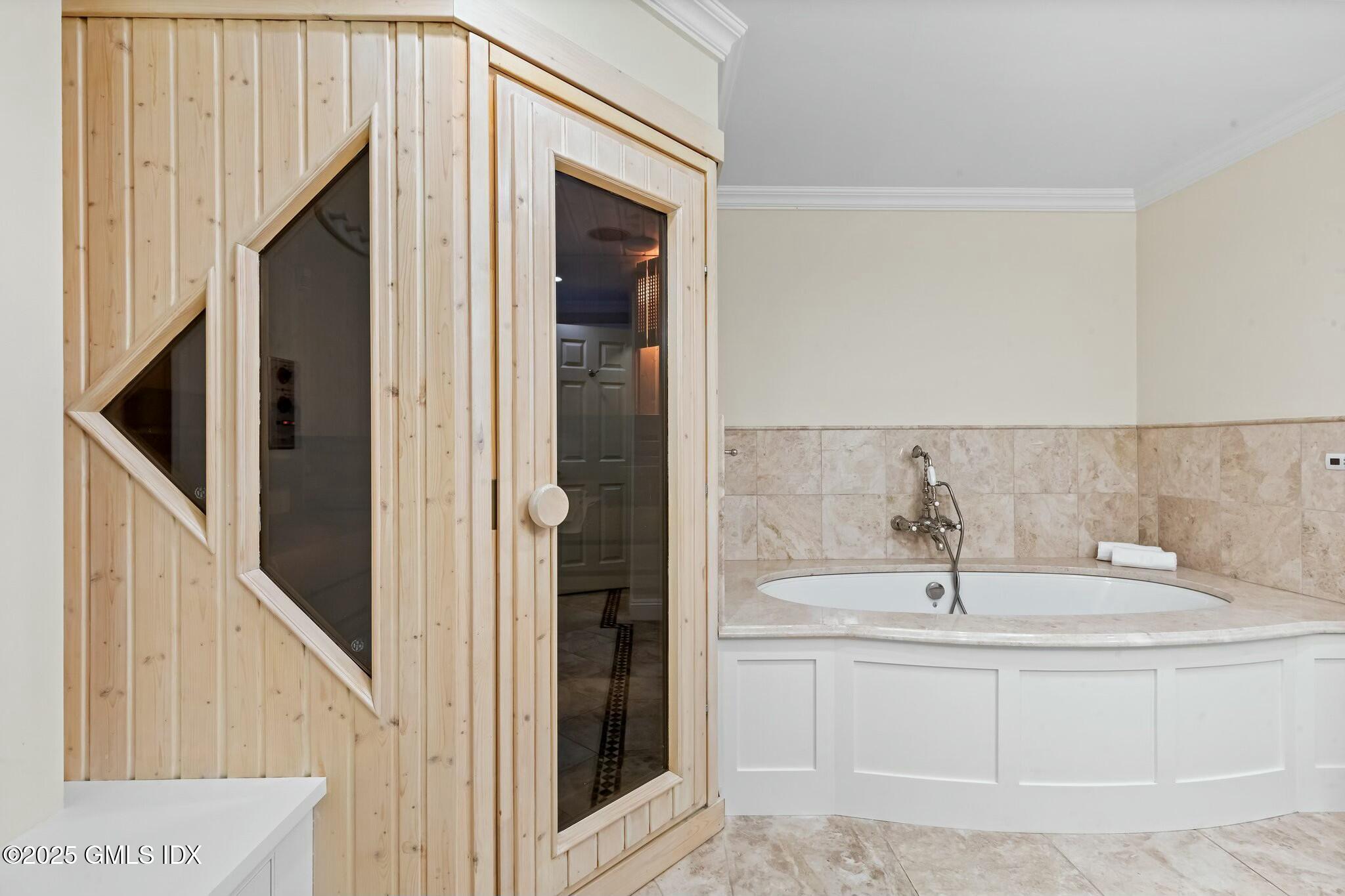 Old Greenwich, Connecticut 06870, United States, 7 Bedrooms Bedrooms, ,7 BathroomsBathrooms,Residential,Pending,109899