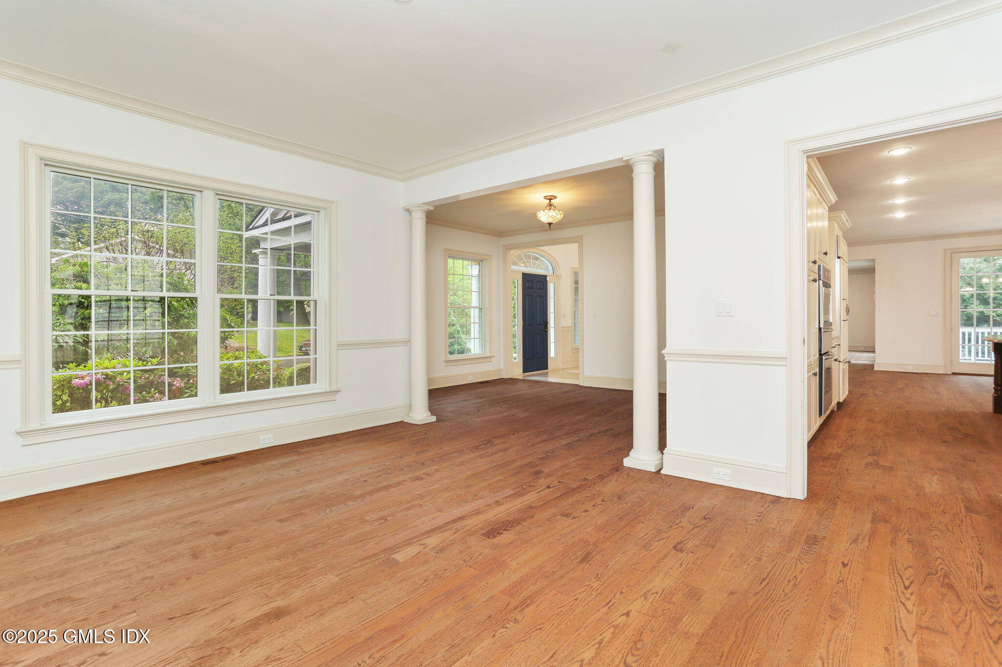 Old Greenwich, Connecticut 06870, United States, 4 Bedrooms Bedrooms, ,5 BathroomsBathrooms,Residential,Active,177908