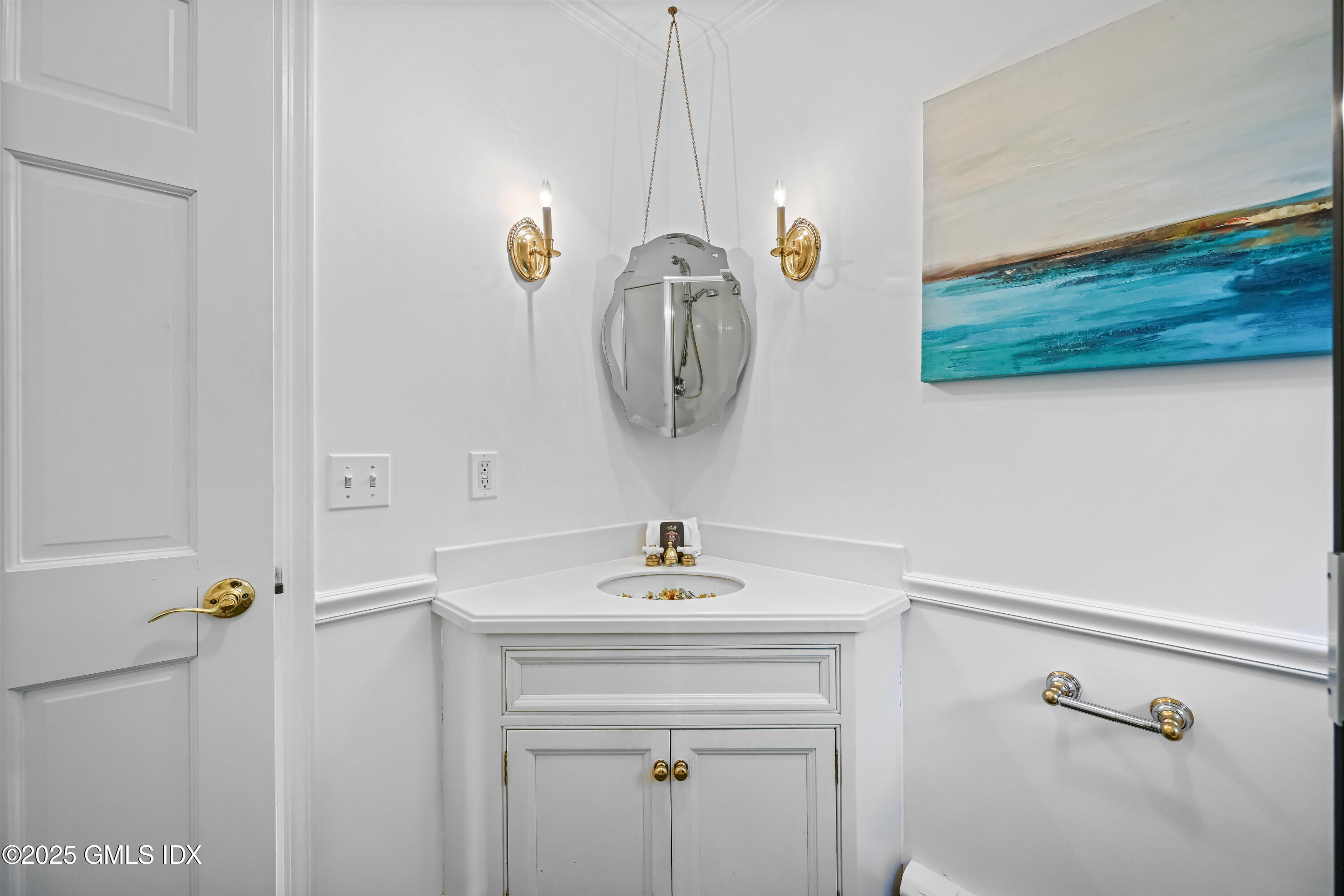 Greenwich, Connecticut 06831, United States, 4 Bedrooms Bedrooms, ,5 BathroomsBathrooms,Residential,Active,232764