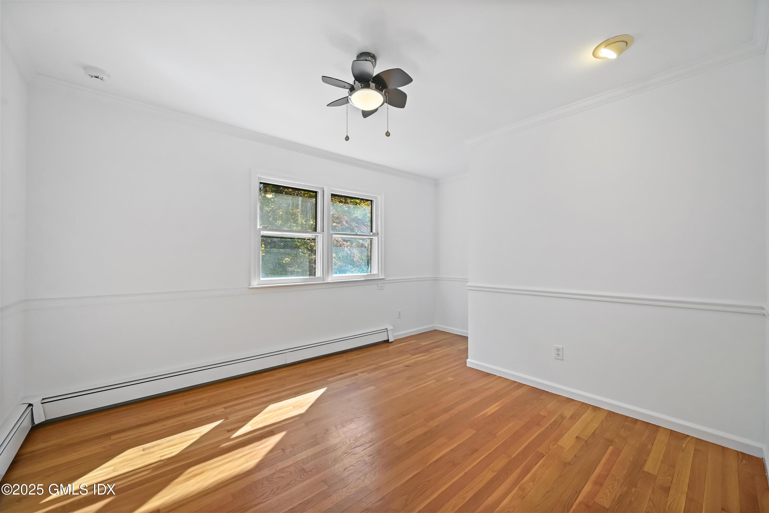 Greenwich, Connecticut 06831, United States, 4 Bedrooms Bedrooms, ,5 BathroomsBathrooms,Residential,Active,232764