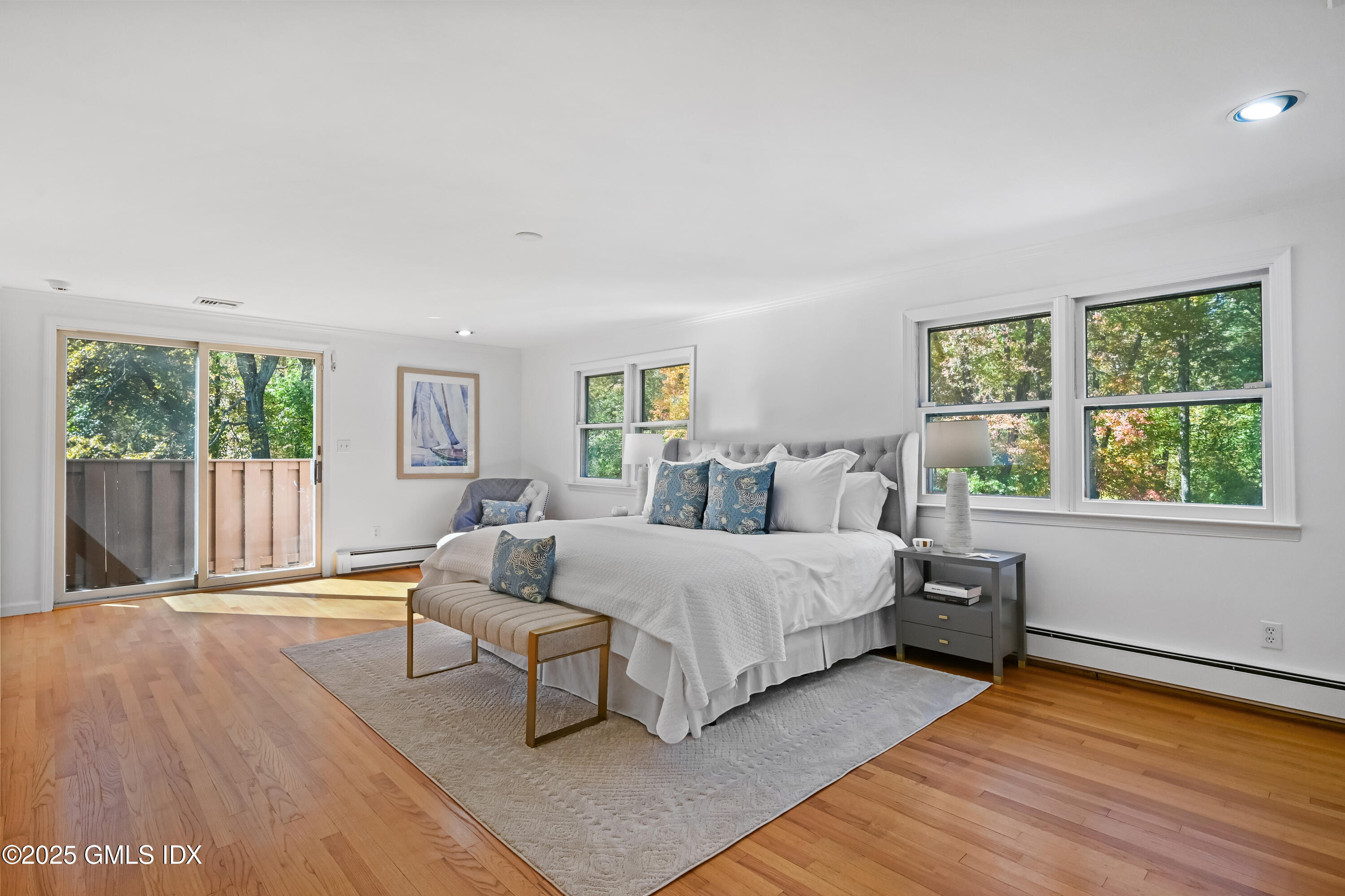 Greenwich, Connecticut 06831, United States, 4 Bedrooms Bedrooms, ,5 BathroomsBathrooms,Residential,Active,232764