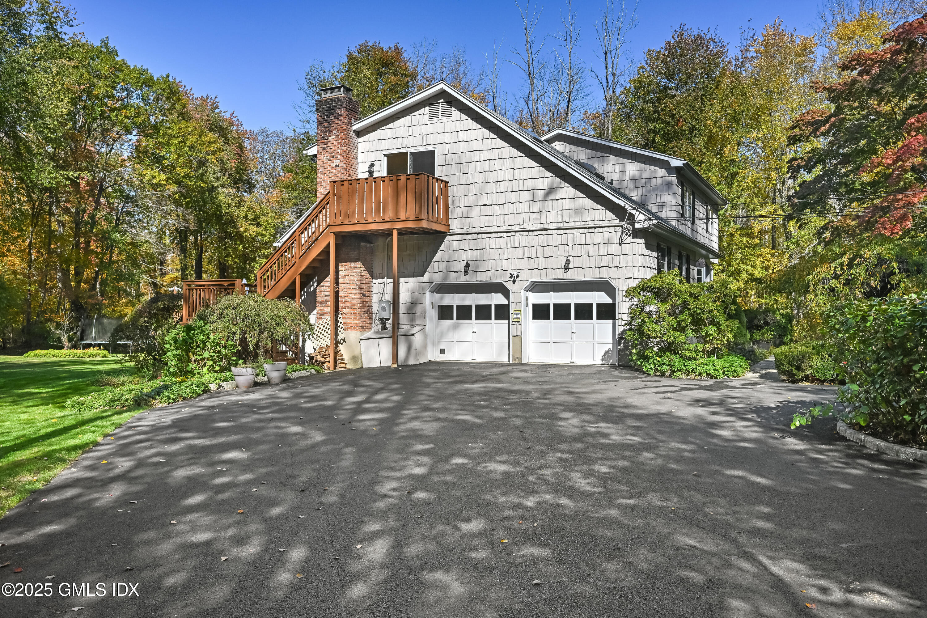 Greenwich, Connecticut 06831, United States, 4 Bedrooms Bedrooms, ,5 BathroomsBathrooms,Residential,Active,232764