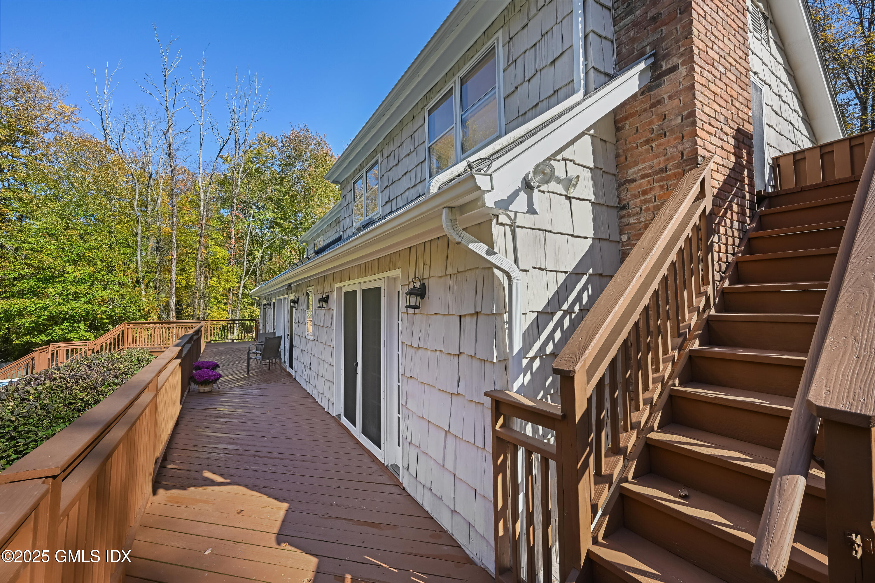 Greenwich, Connecticut 06831, United States, 4 Bedrooms Bedrooms, ,5 BathroomsBathrooms,Residential,Active,232764