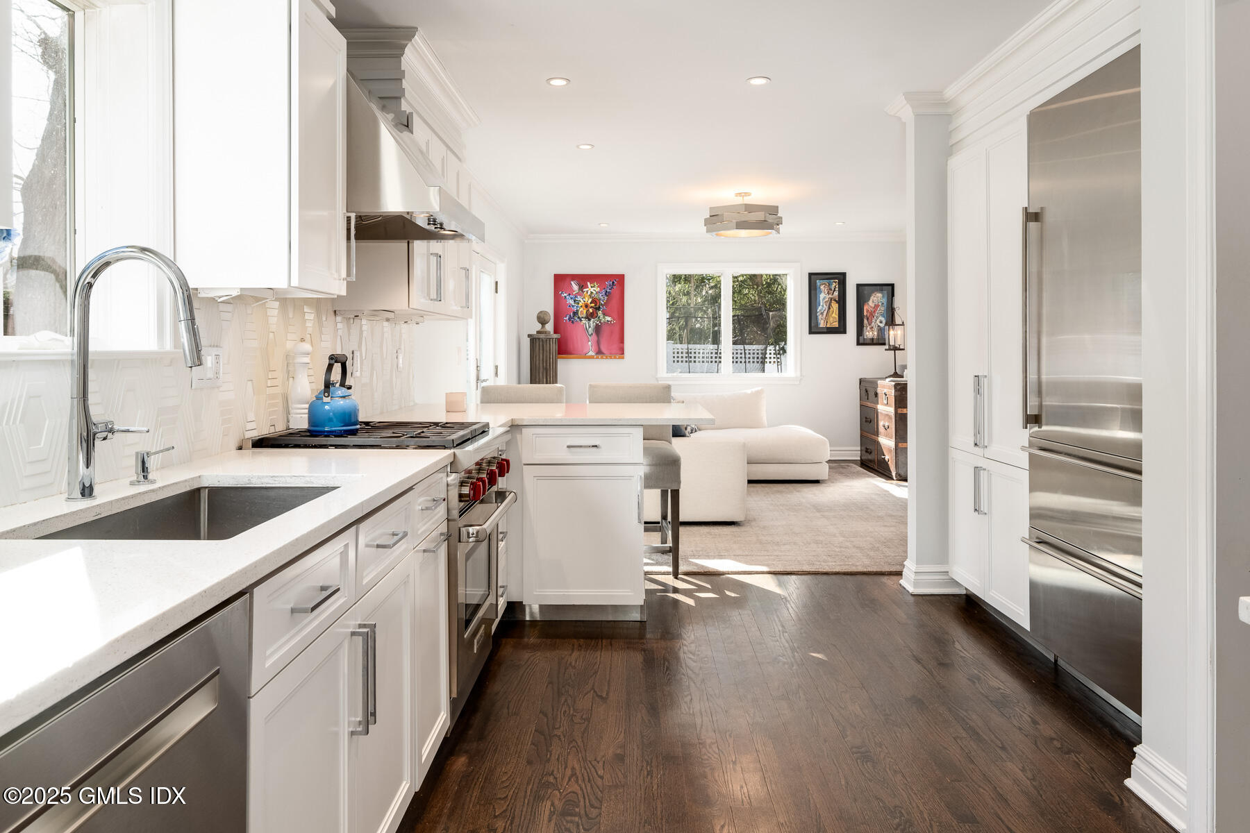 Riverside, Connecticut 06878, United States, 4 Bedrooms Bedrooms, ,5 BathroomsBathrooms,Residential,Active,9342