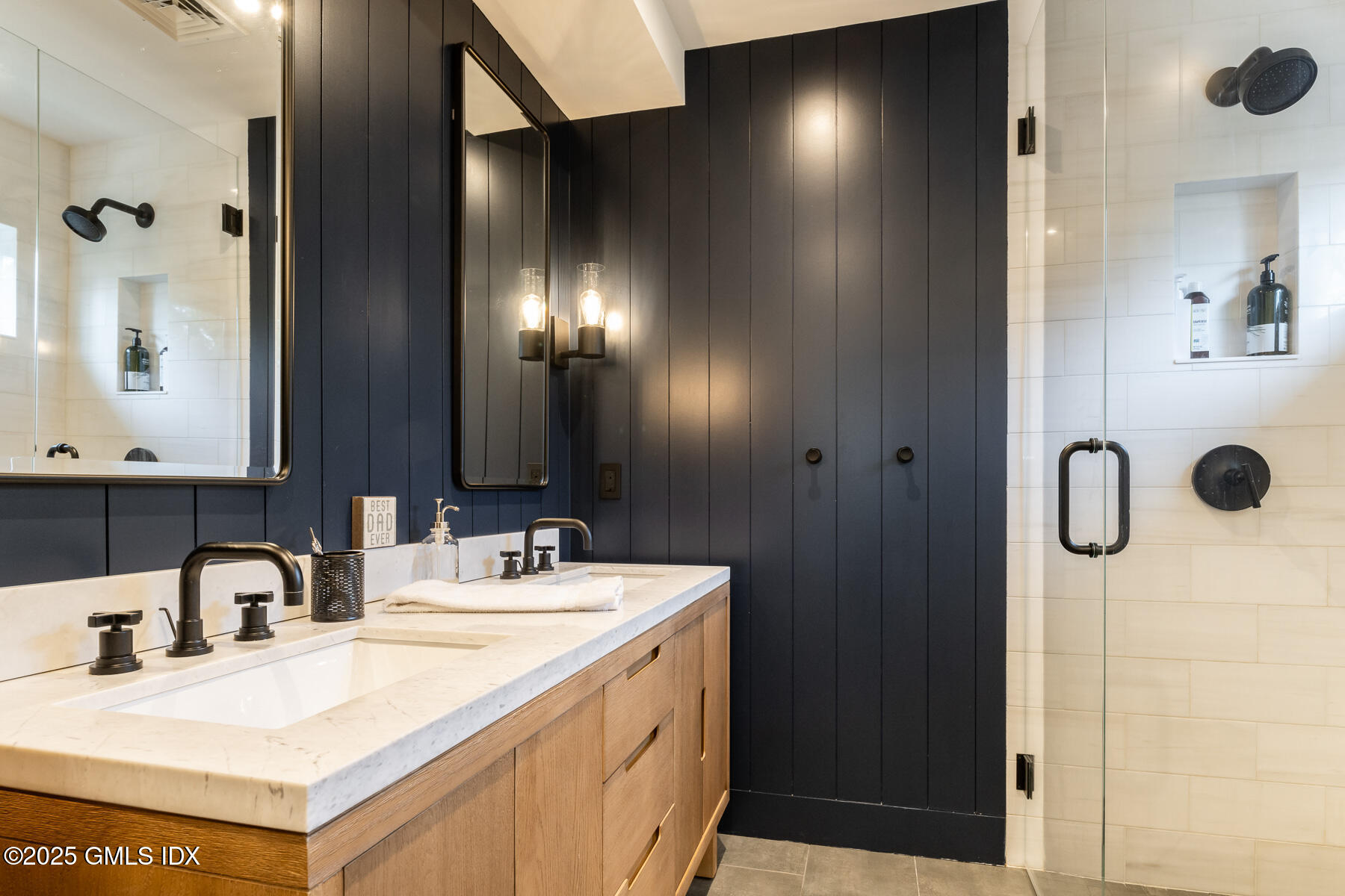 Riverside, Connecticut 06878, United States, 4 Bedrooms Bedrooms, ,5 BathroomsBathrooms,Residential,Active,9342