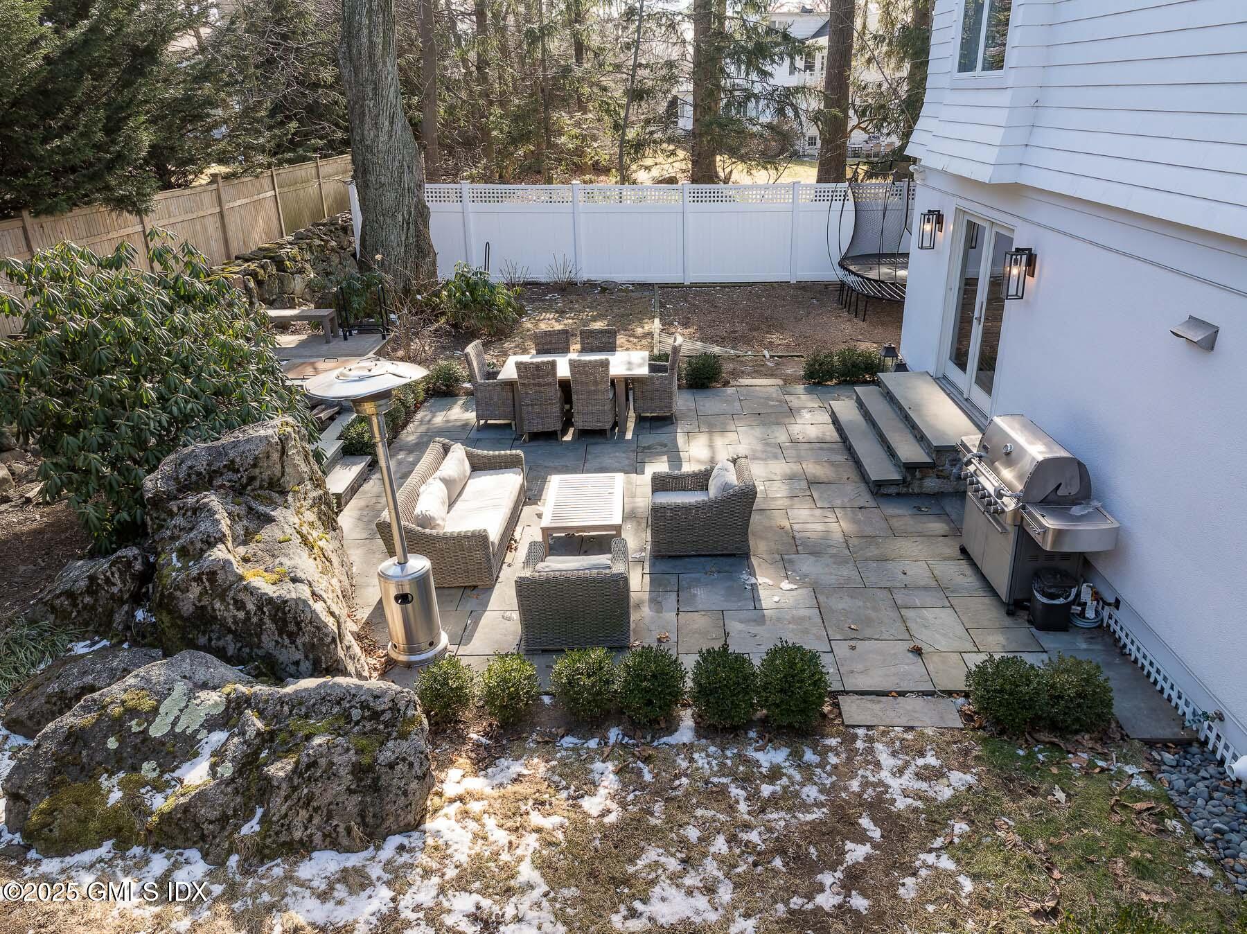 Riverside, Connecticut 06878, United States, 4 Bedrooms Bedrooms, ,5 BathroomsBathrooms,Residential,Active,9342