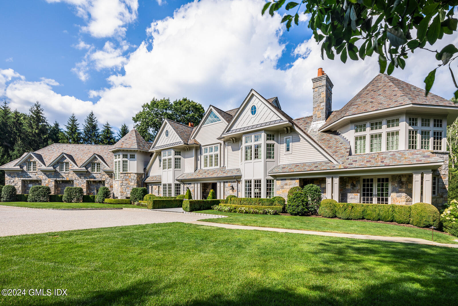 Photo 1 of 5 Old Round Hill Lane, Greenwich, Connecticut, $11,900,000, Web #: 119972