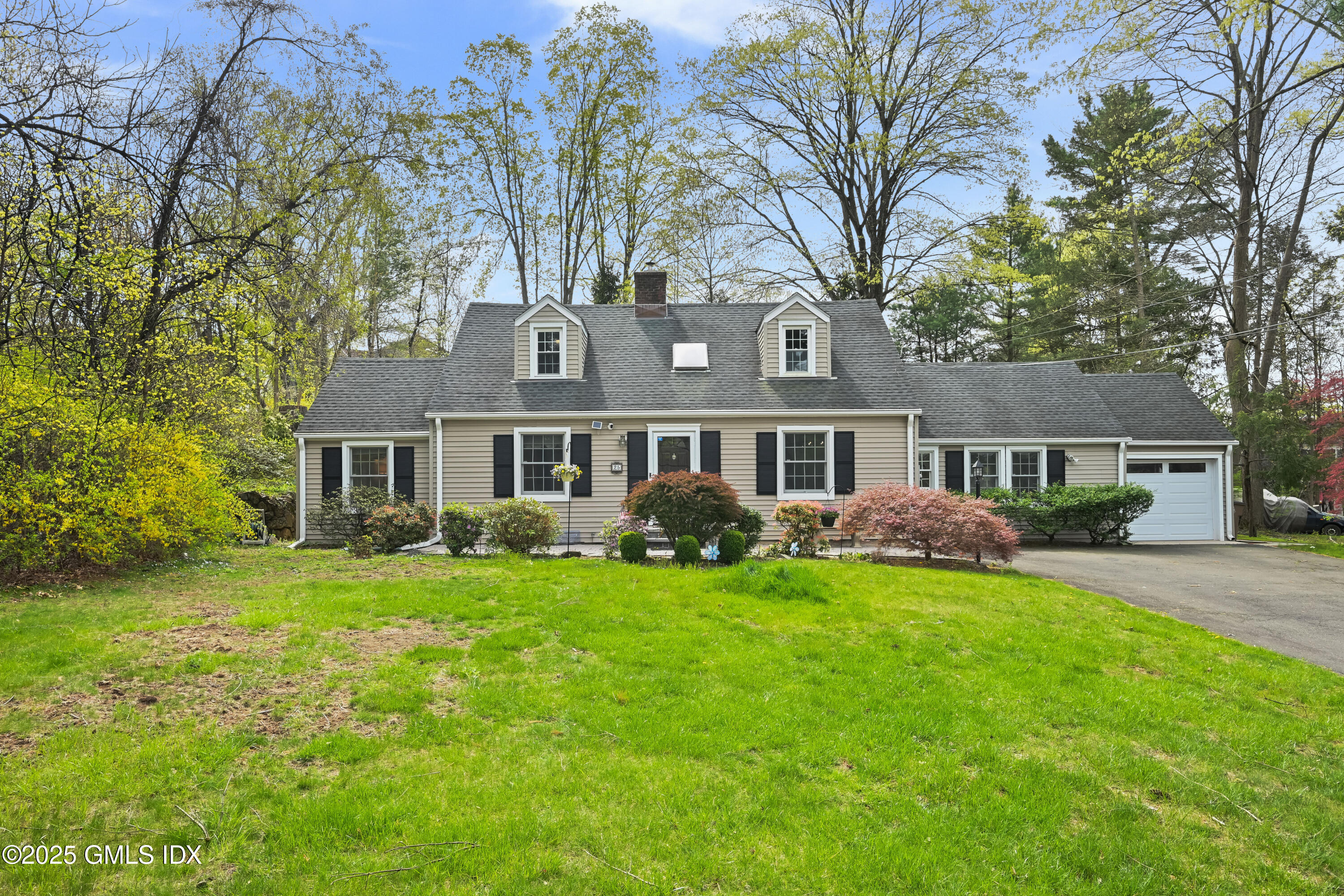 Property for Sale at 25 Wire Mill Road, Stamford, Connecticut - Bedrooms: 4 
Bathrooms: 3  - $879,000