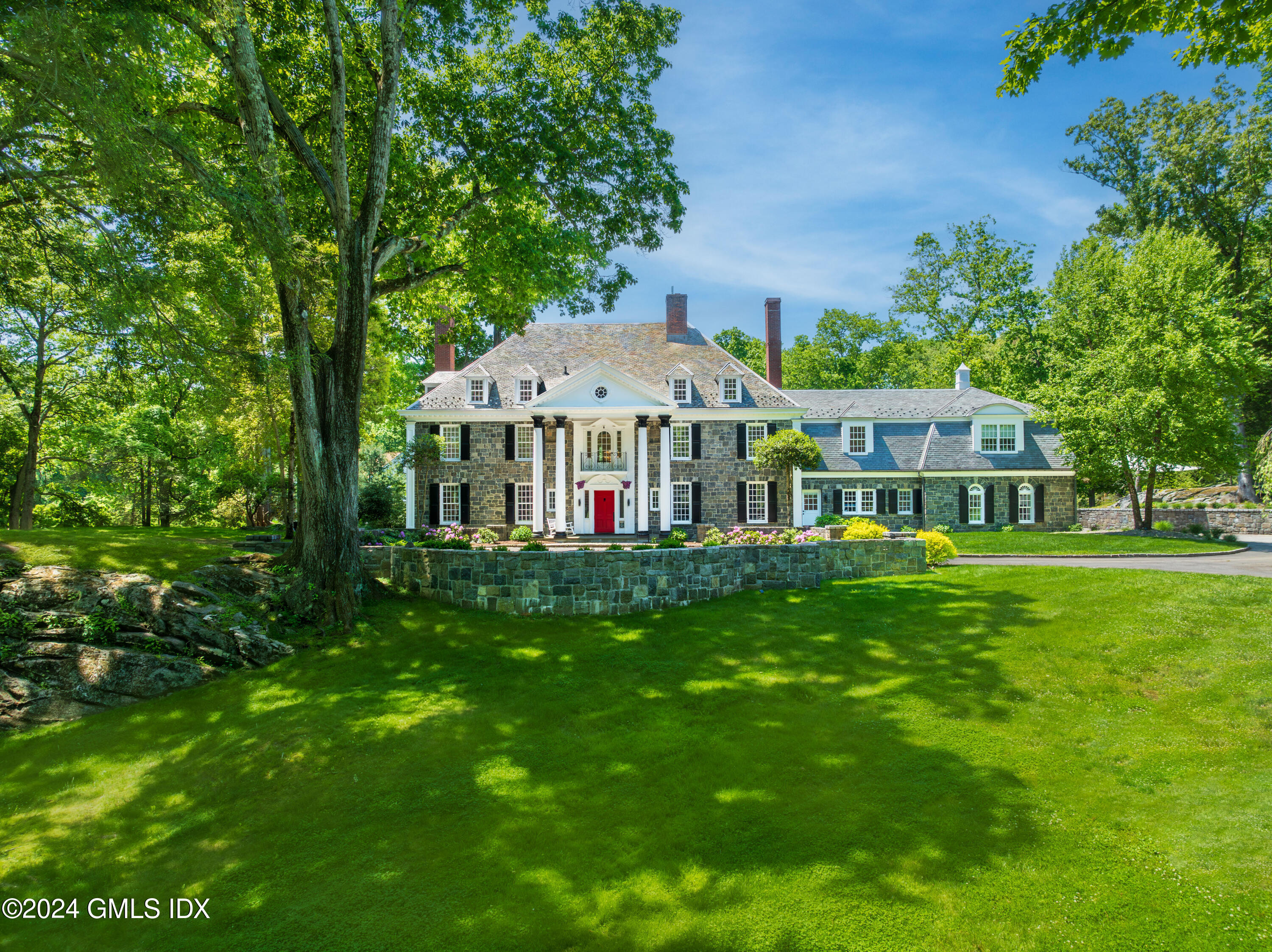 Property for Sale at 11 Vineyard Lane, Greenwich, Connecticut - Bedrooms: 7 
Bathrooms: 7.5  - $9,995,000