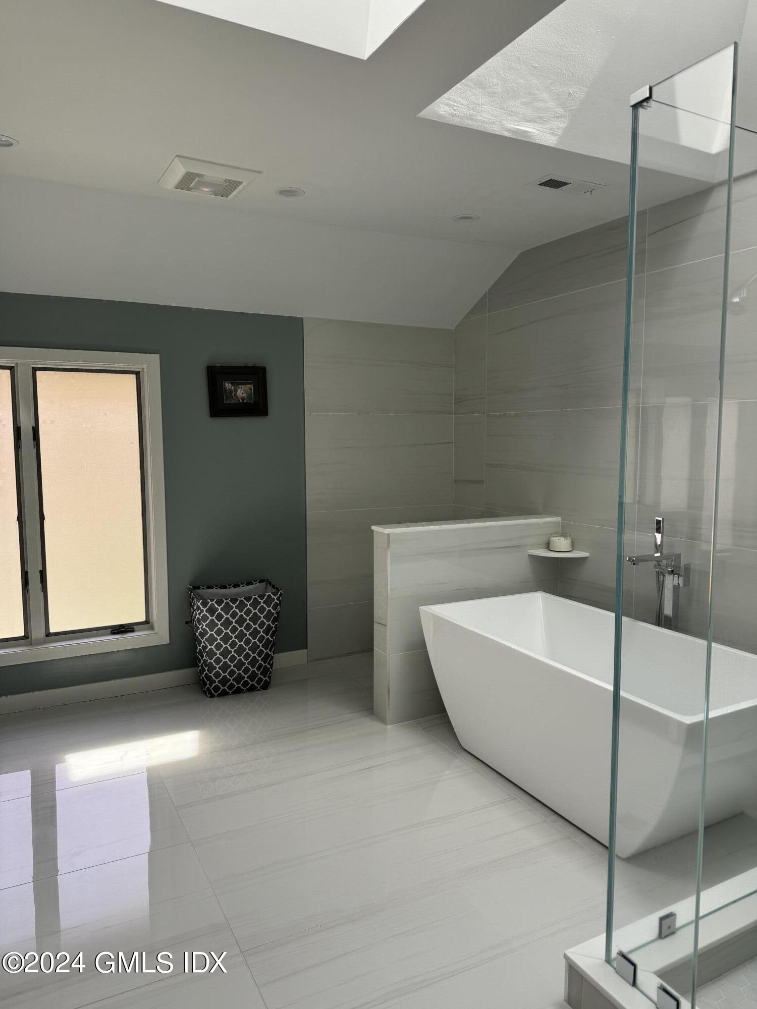 Greenwich, Connecticut 06831, United States, 5 Bedrooms Bedrooms, ,7 BathroomsBathrooms,Land,Active,59412