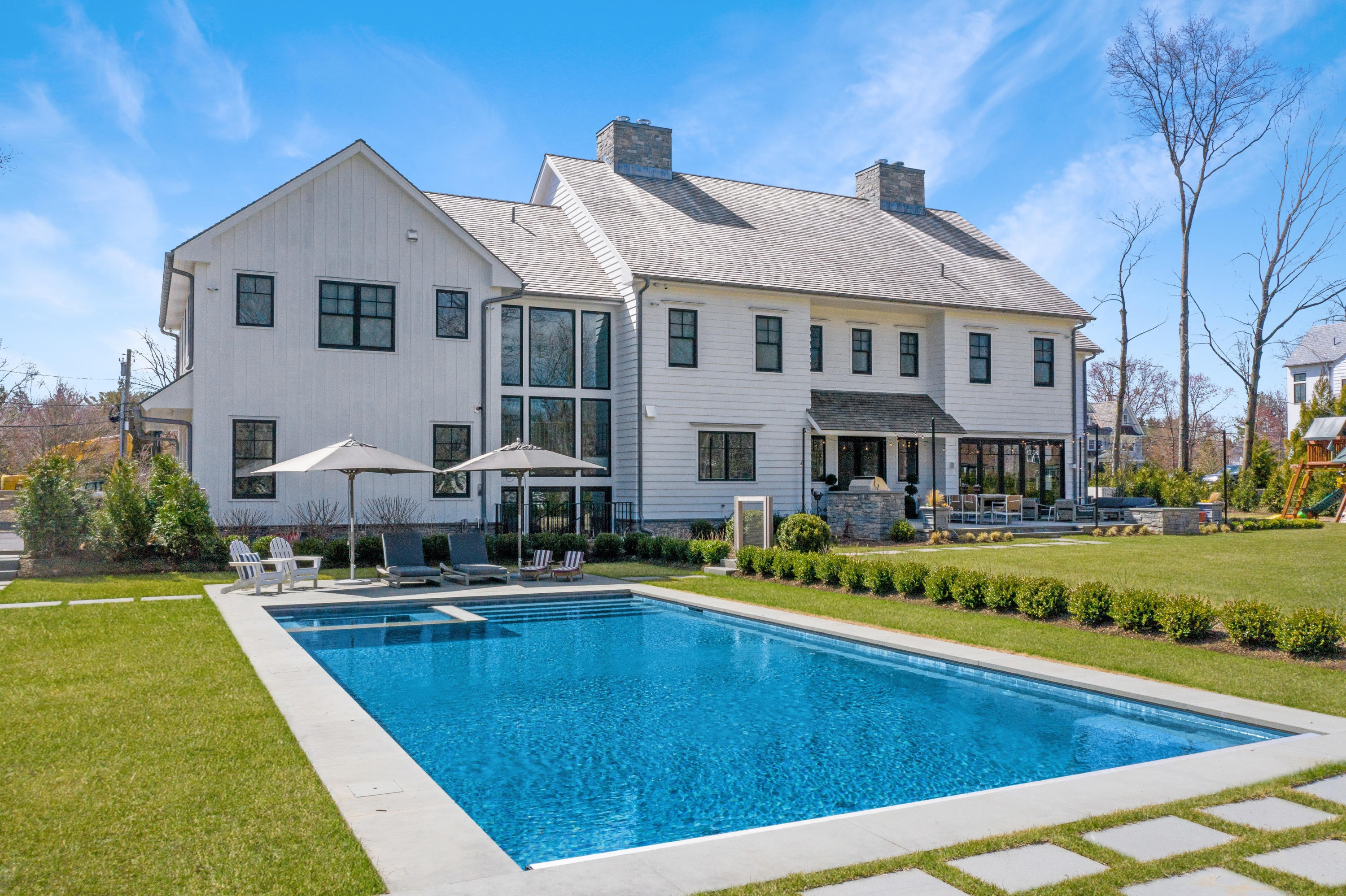 Photo 1 of 7 Turner Drive, Greenwich, Connecticut, $6,725,000, Web #: 112812