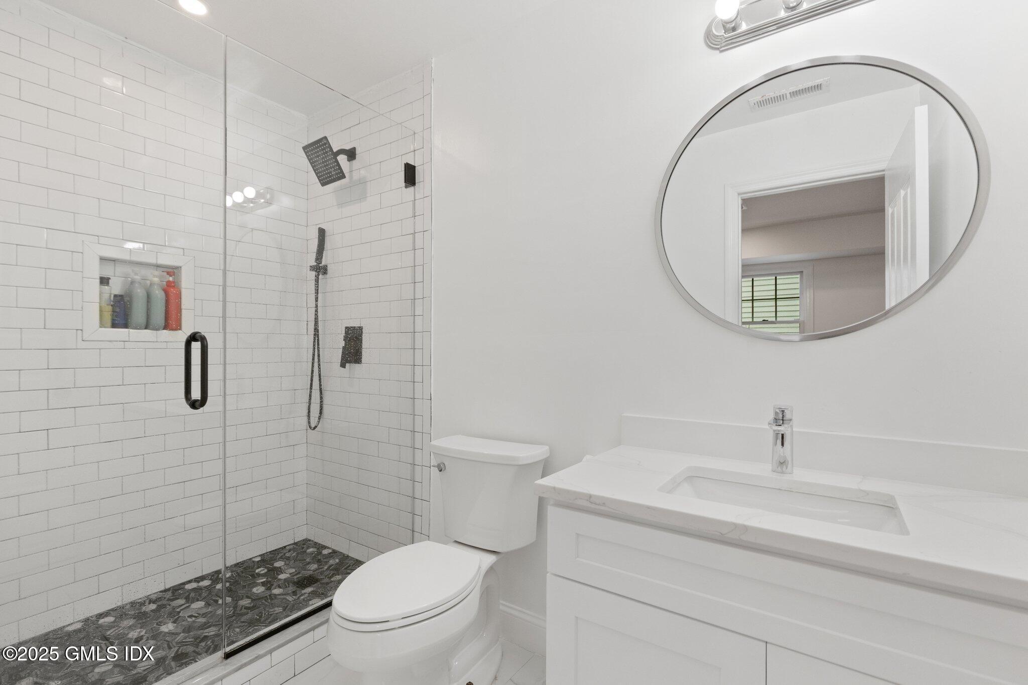 Stamford, Connecticut 06906, United States, 4 Bedrooms Bedrooms, ,4 BathroomsBathrooms,Residential,Active,164566