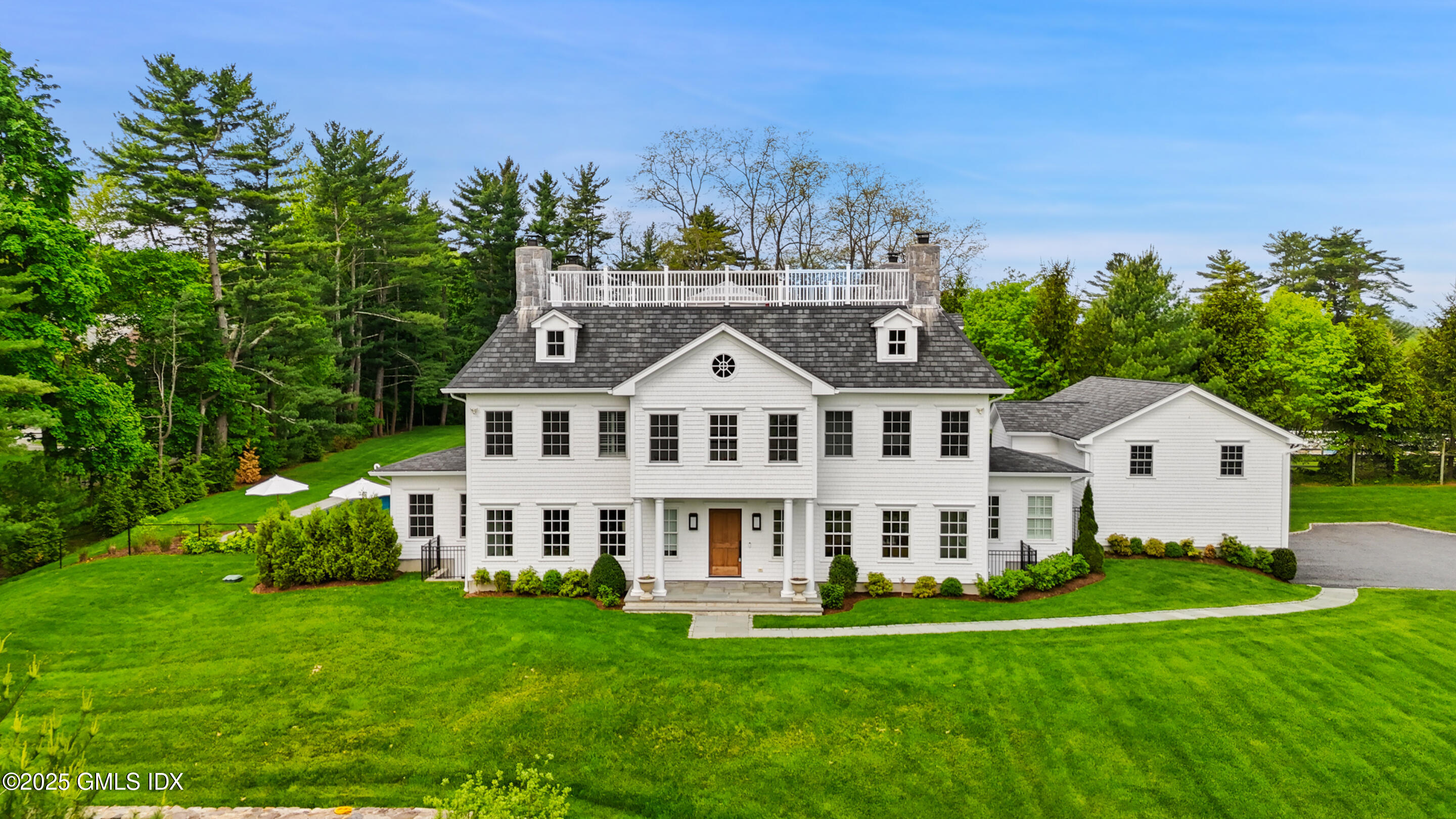427 Taconic Road, Greenwich, Connecticut - 6 Bedrooms  
9 Bathrooms - 