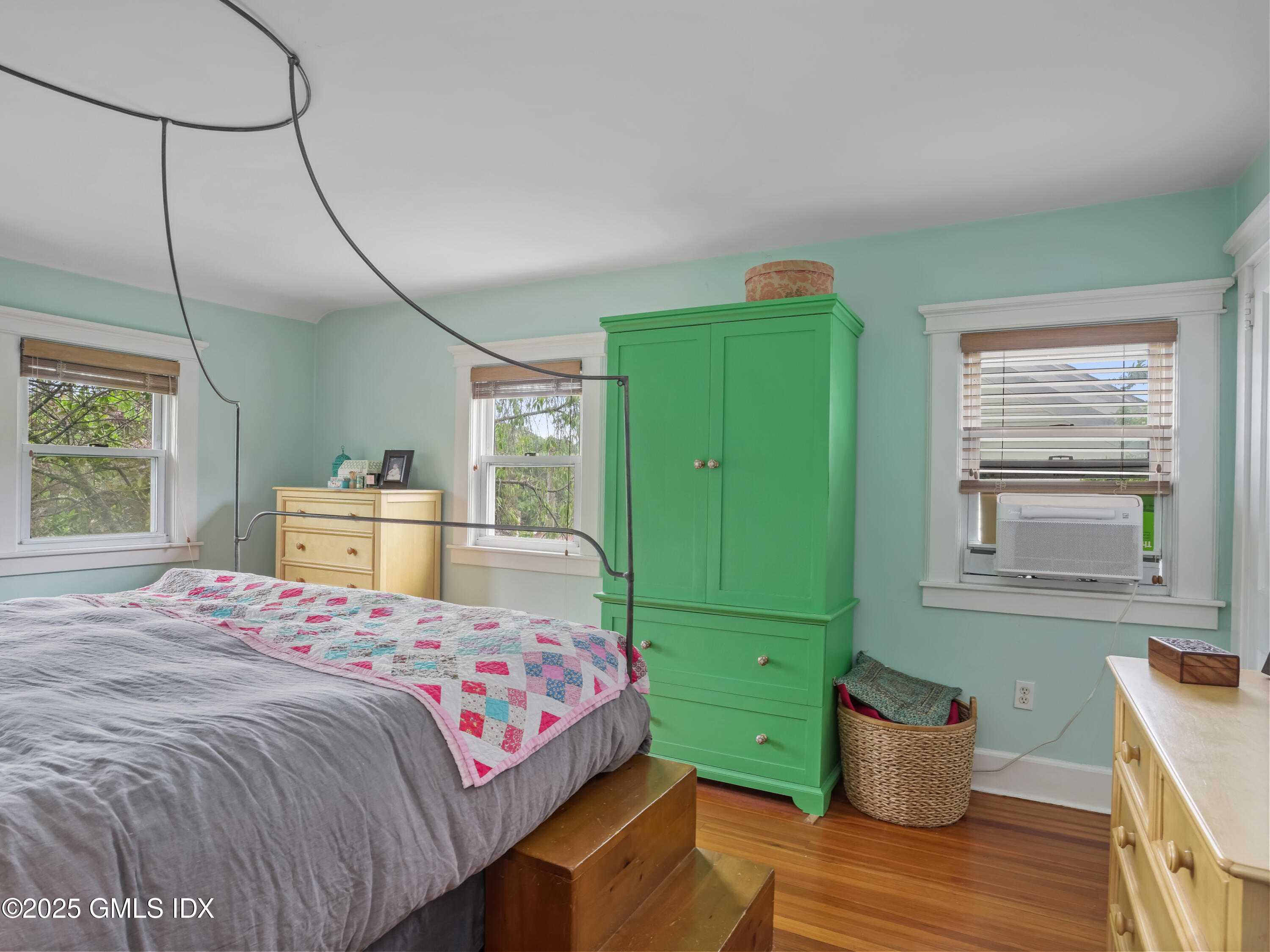 Greenwich, Connecticut 06831, United States, 2 Bedrooms Bedrooms, ,1 BathroomBathrooms,Residential,Active,150817