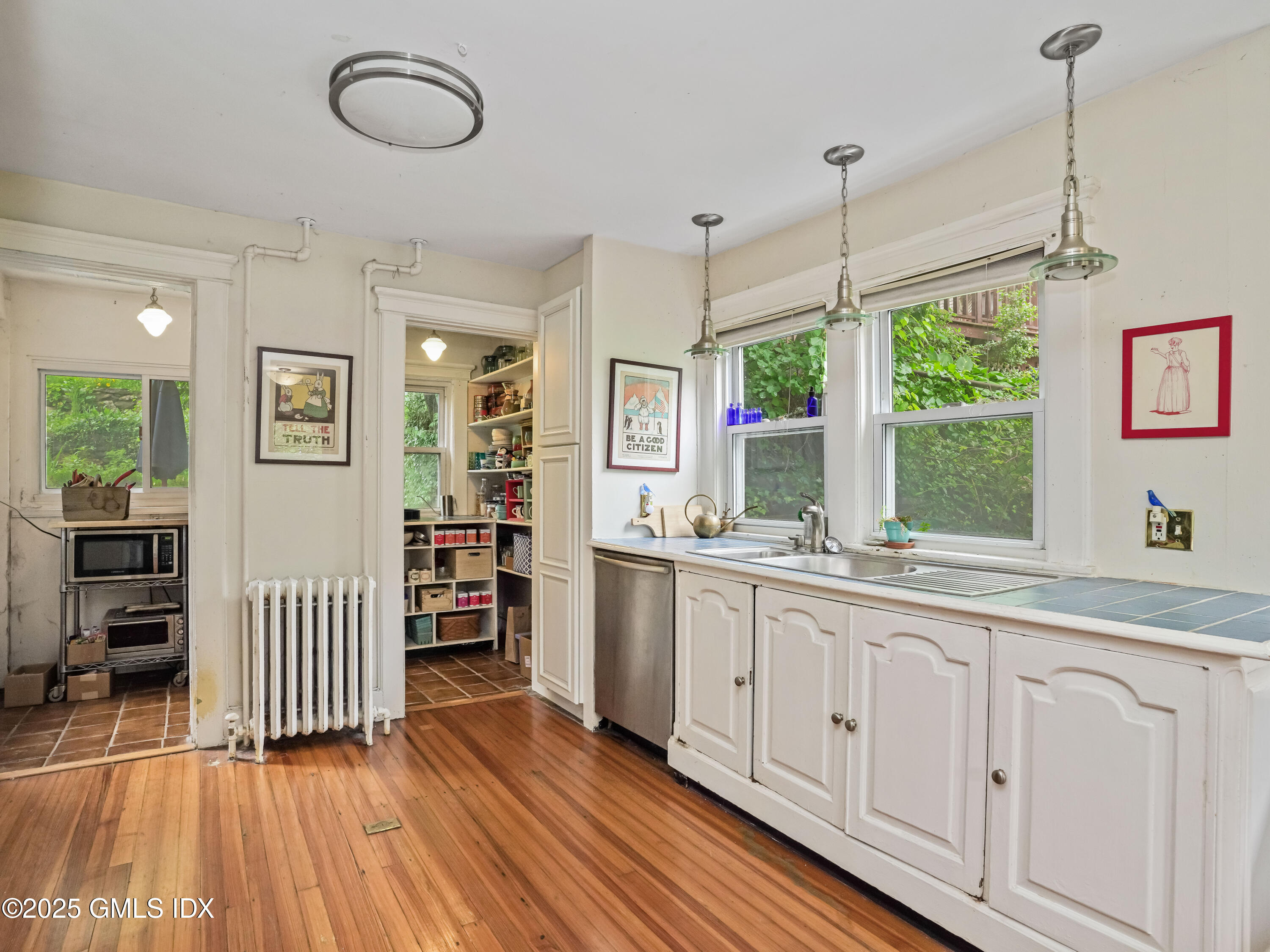 Greenwich, Connecticut 06831, United States, 2 Bedrooms Bedrooms, ,1 BathroomBathrooms,Residential,Active,150817