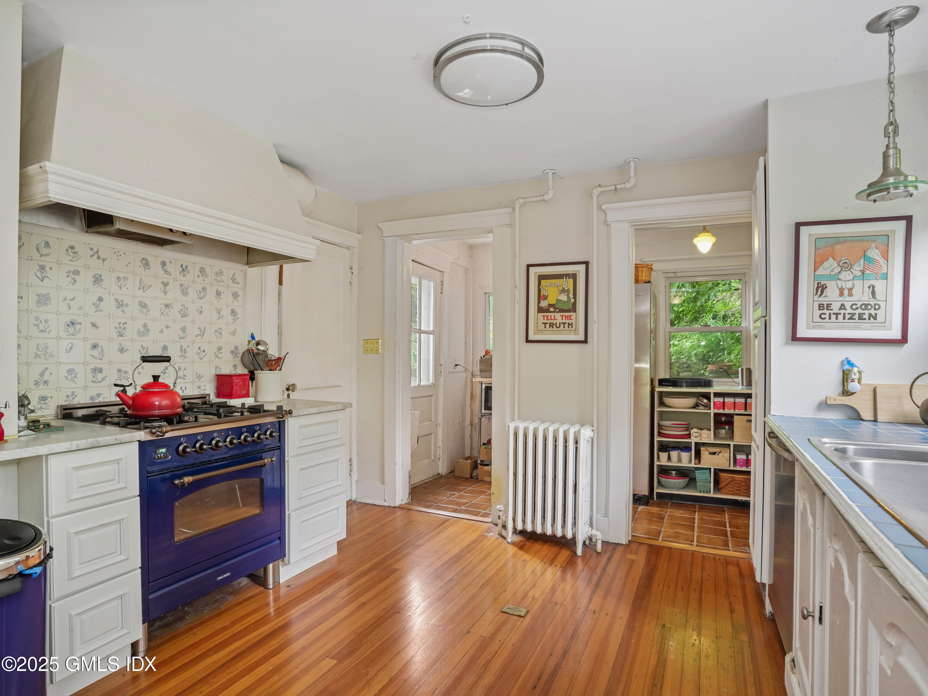 Greenwich, Connecticut 06831, United States, 2 Bedrooms Bedrooms, ,1 BathroomBathrooms,Residential,Active,150817