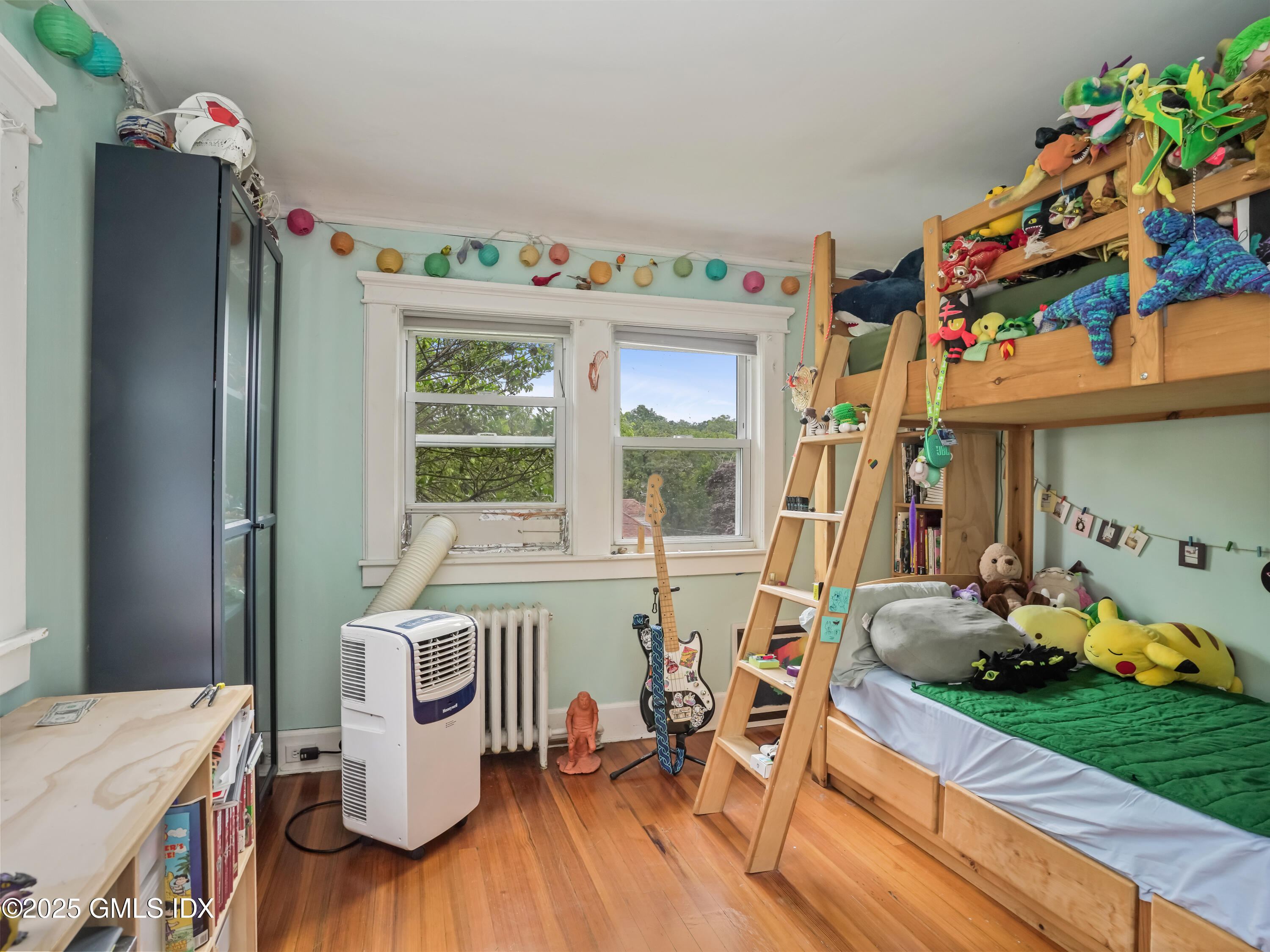 Greenwich, Connecticut 06831, United States, 2 Bedrooms Bedrooms, ,1 BathroomBathrooms,Residential,Active,150817