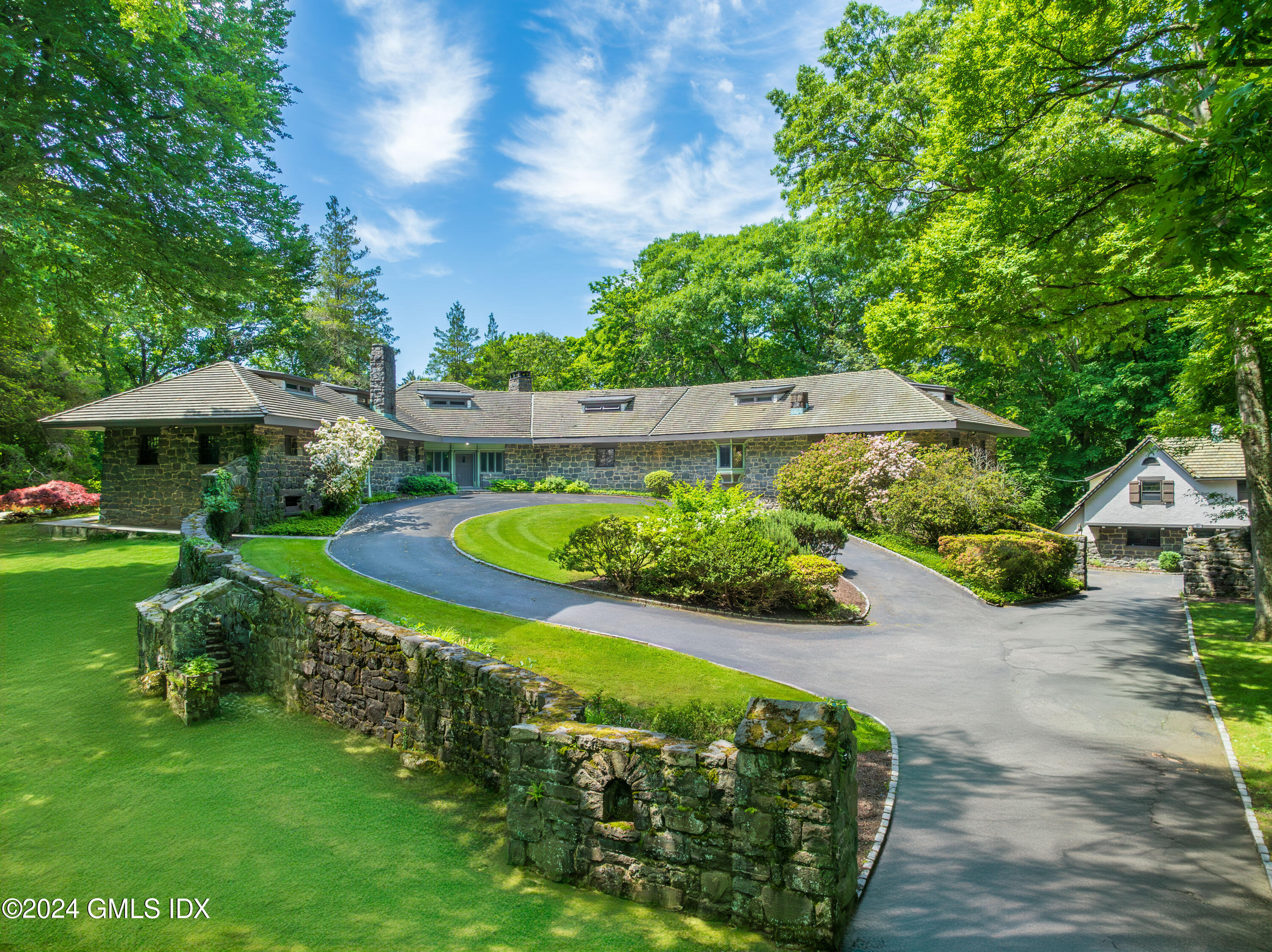 Property for Sale at 14 Zaccheus Mead Lane, Greenwich, Connecticut - Bedrooms: 7 
Bathrooms: 4  - $6,900,000
