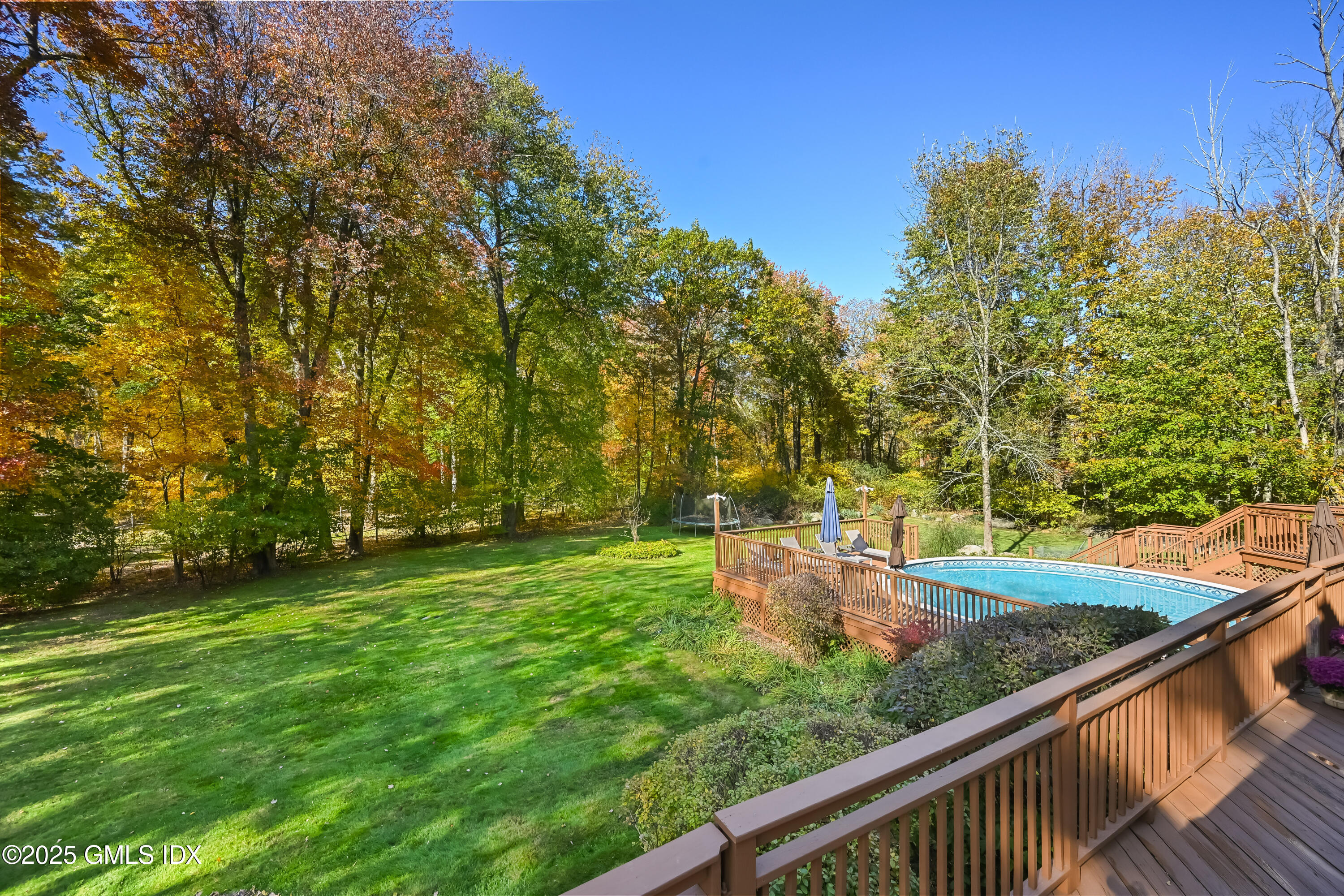 Greenwich, Connecticut 06831, United States, 4 Bedrooms Bedrooms, ,6 BathroomsBathrooms,Residential,Active,233870