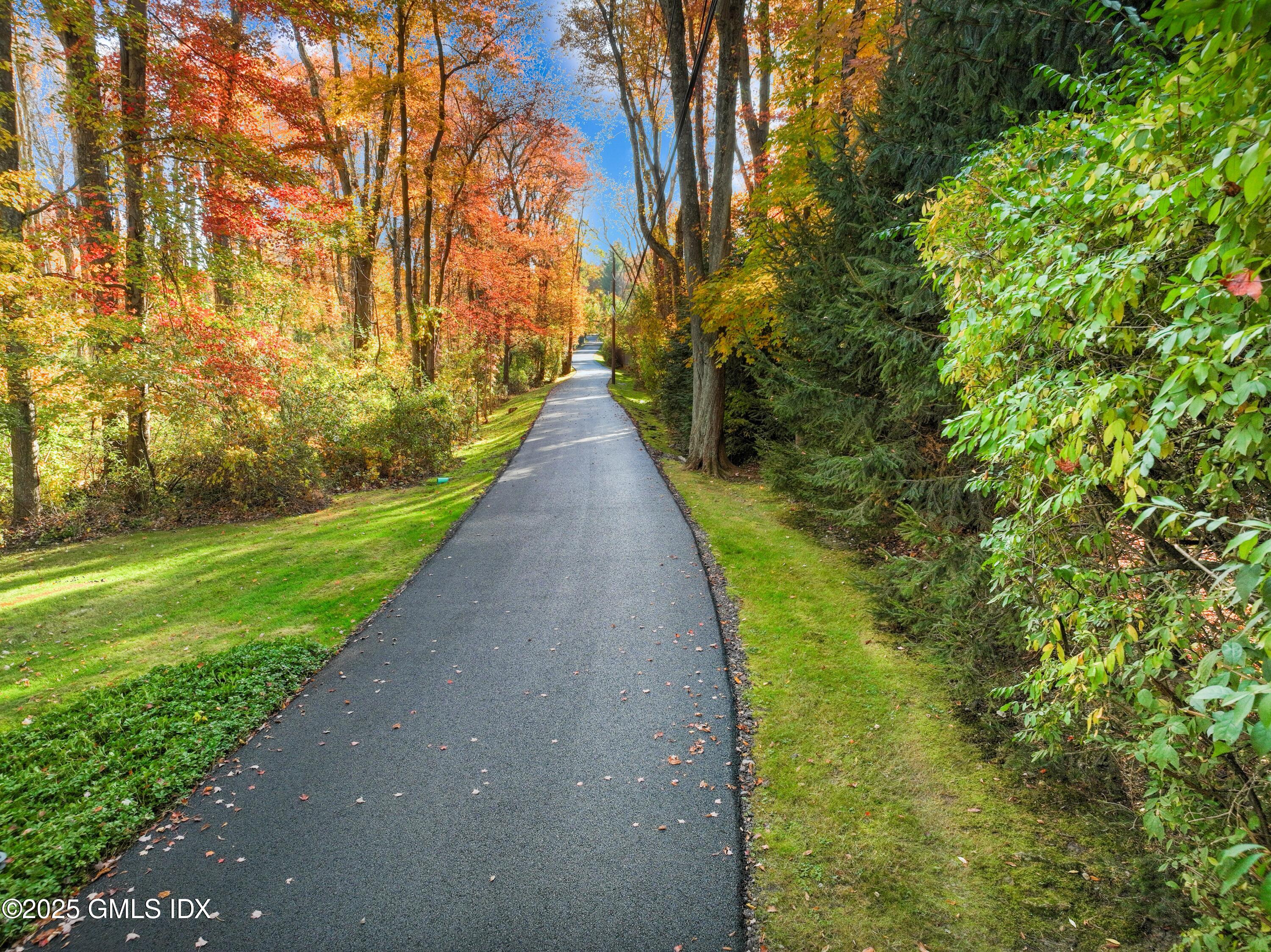 Greenwich, Connecticut 06831, United States, 4 Bedrooms Bedrooms, ,6 BathroomsBathrooms,Residential,Active,233870