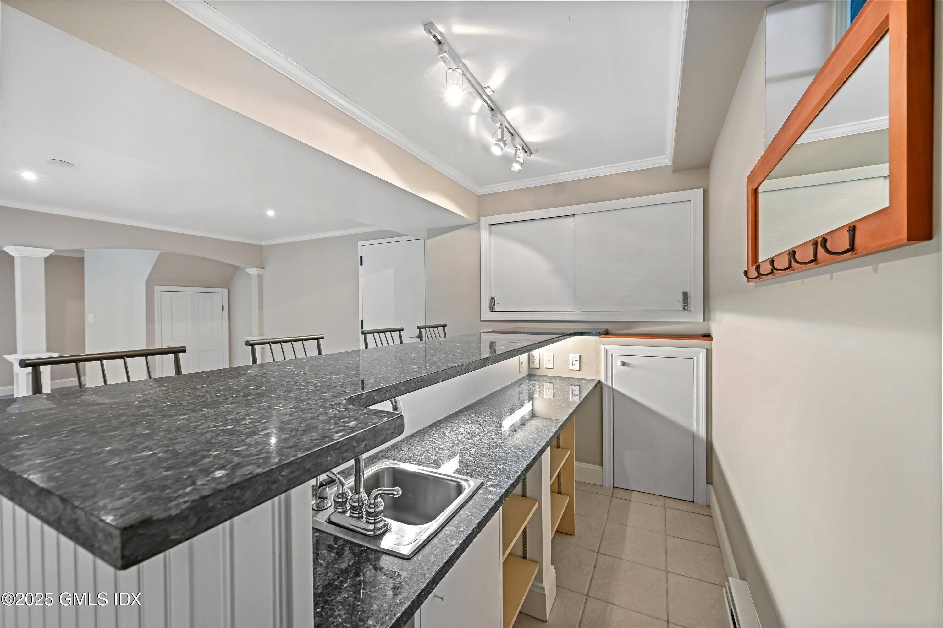 Greenwich, Connecticut 06831, United States, 4 Bedrooms Bedrooms, ,6 BathroomsBathrooms,Residential,Active,233870