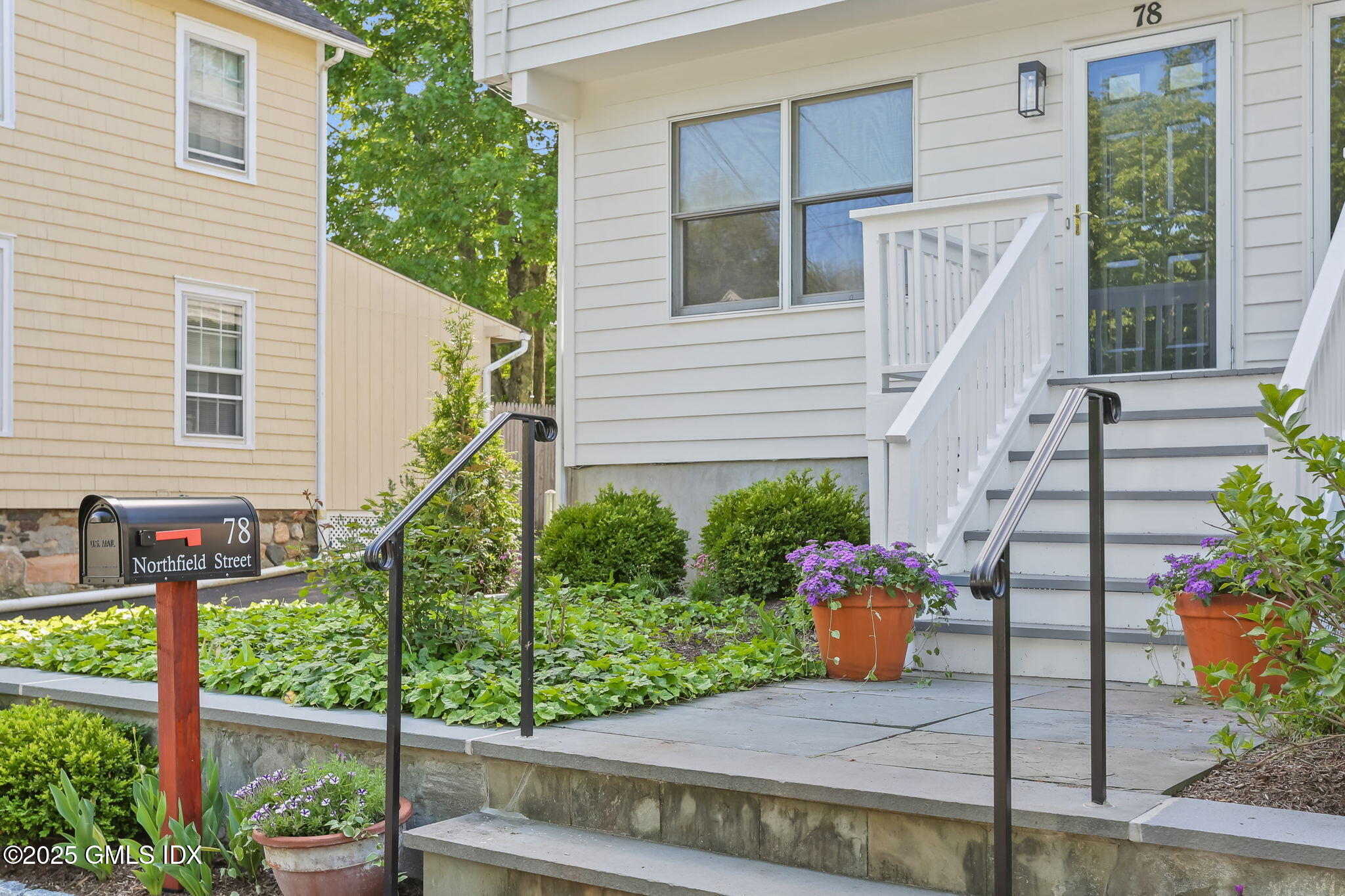 78 Northfield Street, Greenwich, Connecticut - 3 Bedrooms  
3 Bathrooms - 