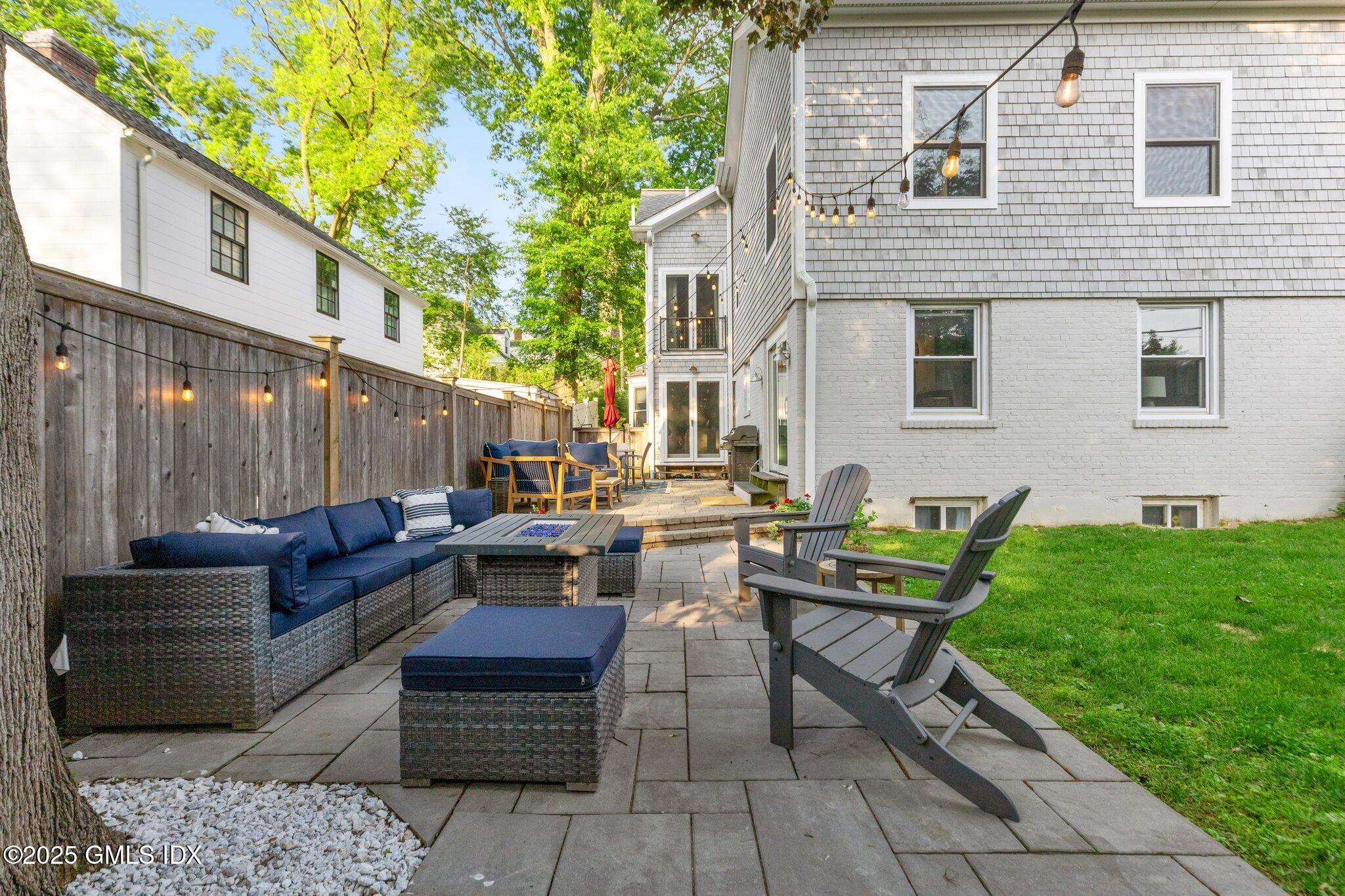 Old Greenwich, Connecticut 06870, United States, 5 Bedrooms Bedrooms, ,4 BathroomsBathrooms,Residential,Active,143657