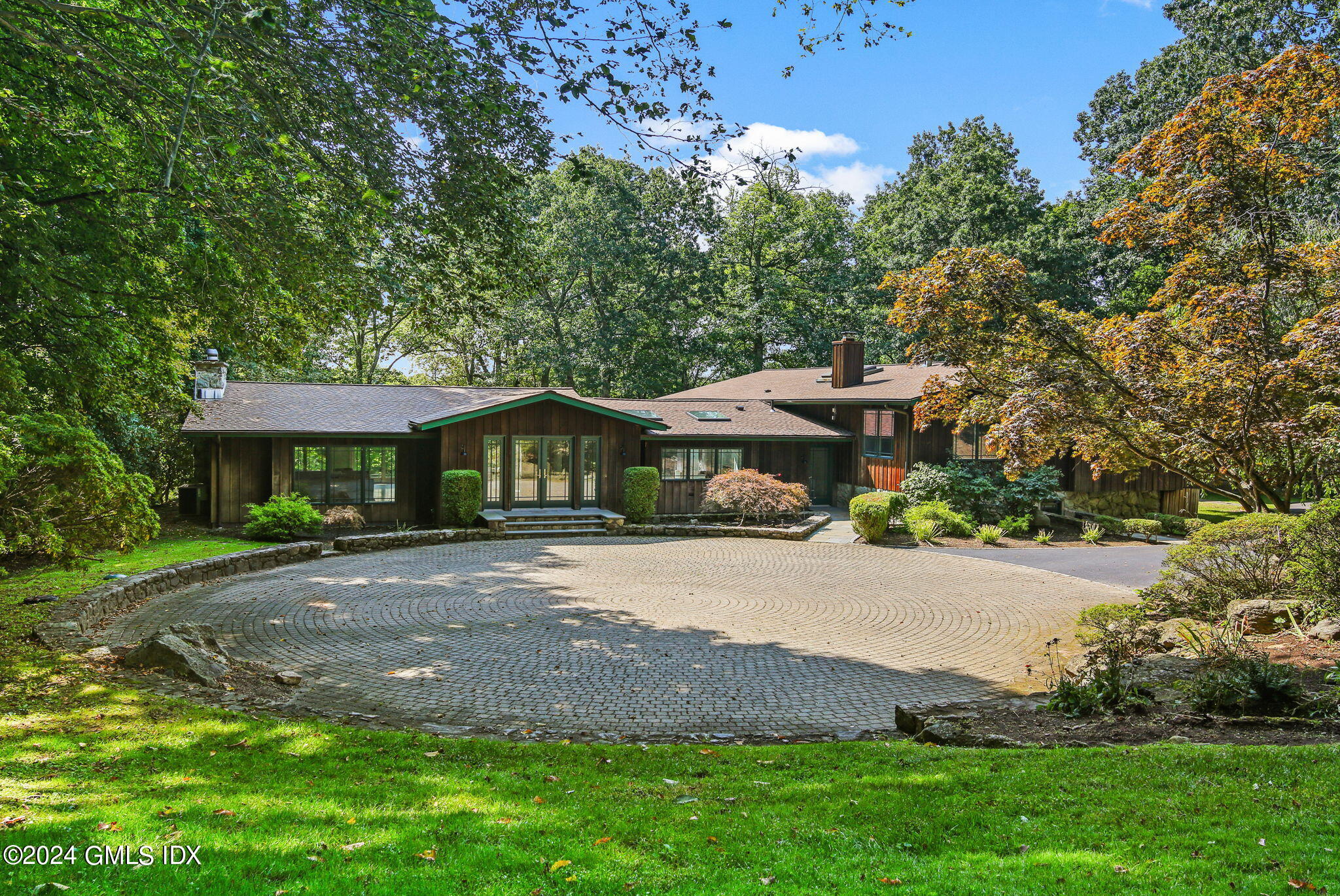 Photo 1 of 35 Wilshire Road, Greenwich, Connecticut, $4,995,000, Web #: 121430