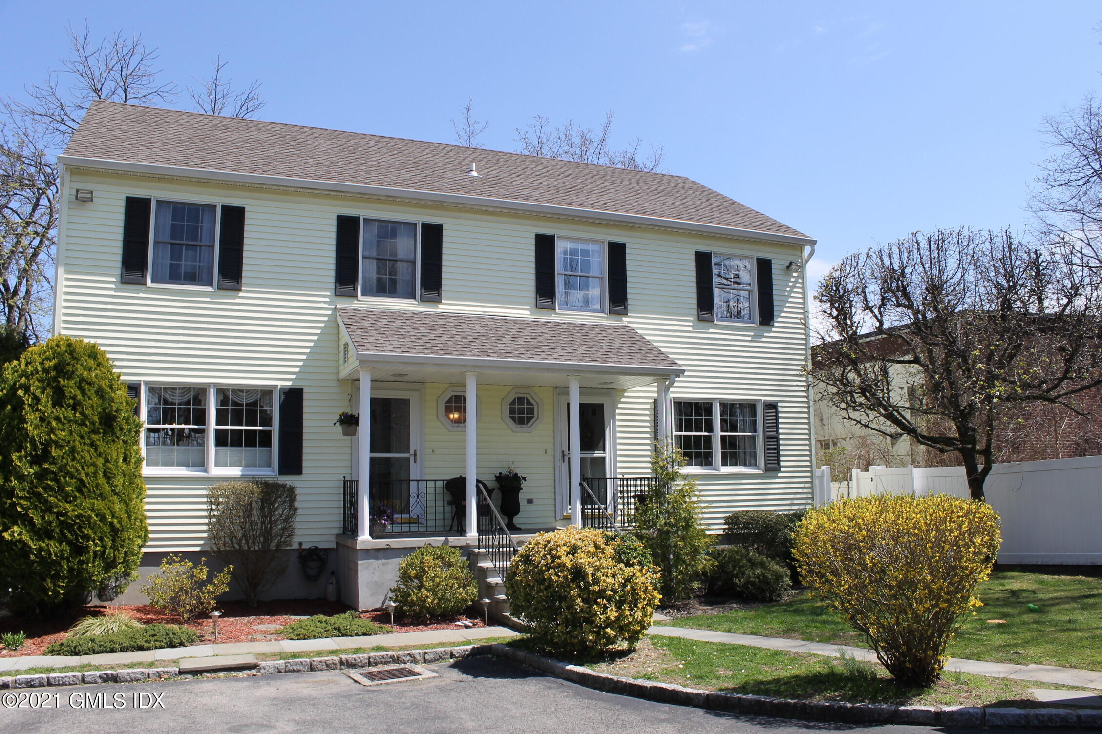 Rental Property at 102 Halstead Avenue, Greenwich, Connecticut - Bedrooms: 3 
Bathrooms: 3  - $4,495 MO.