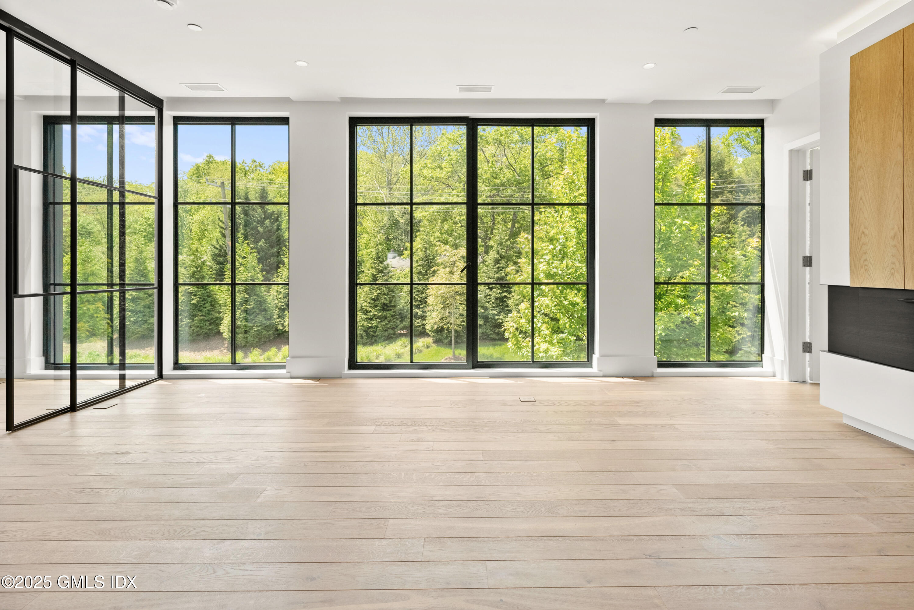 Property for Sale at 41 Richmondville Avenue, Westport, Connecticut - Bedrooms: 2 
Bathrooms: 3  - $2,550,000