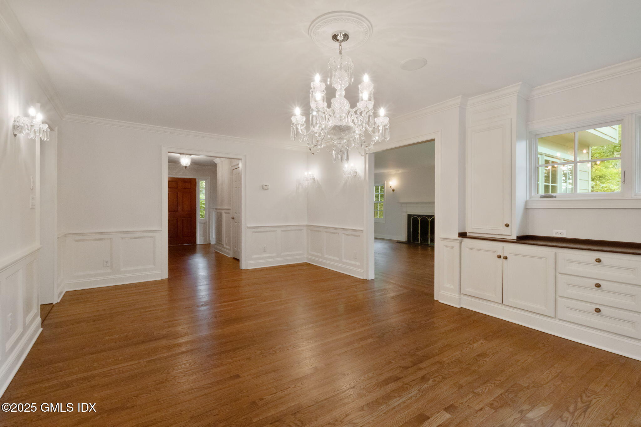 Riverside, Connecticut 06878, United States, 4 Bedrooms Bedrooms, ,5 BathroomsBathrooms,Residential,Pending,227267