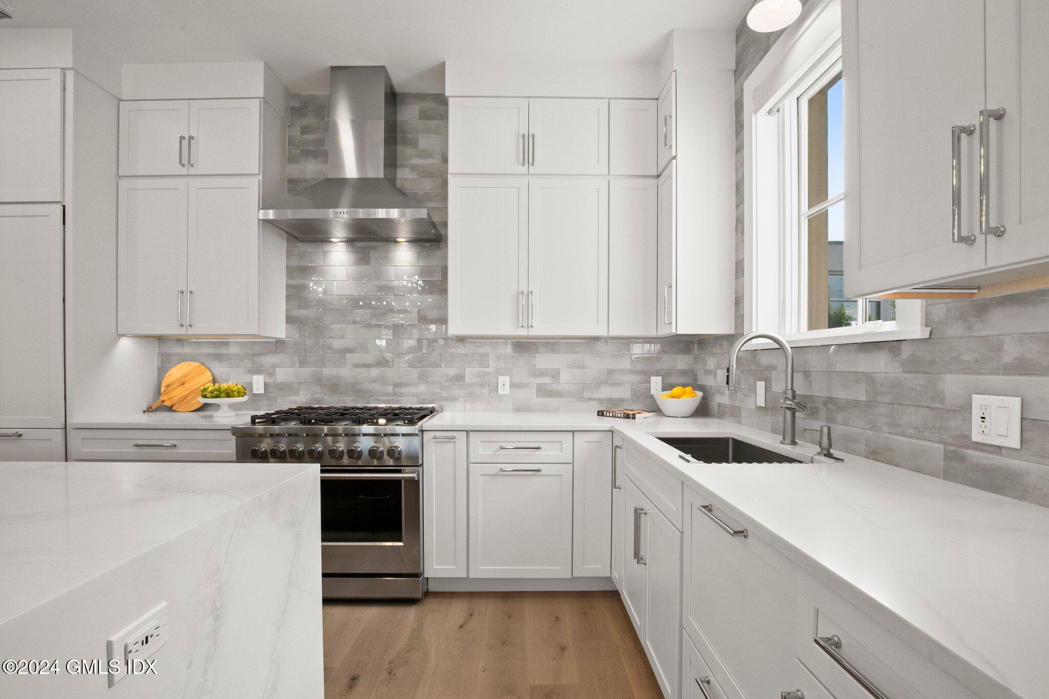 Greenwich, Connecticut 06830, United States, 2 Bedrooms Bedrooms, ,2 BathroomsBathrooms,Residential,Active,129841