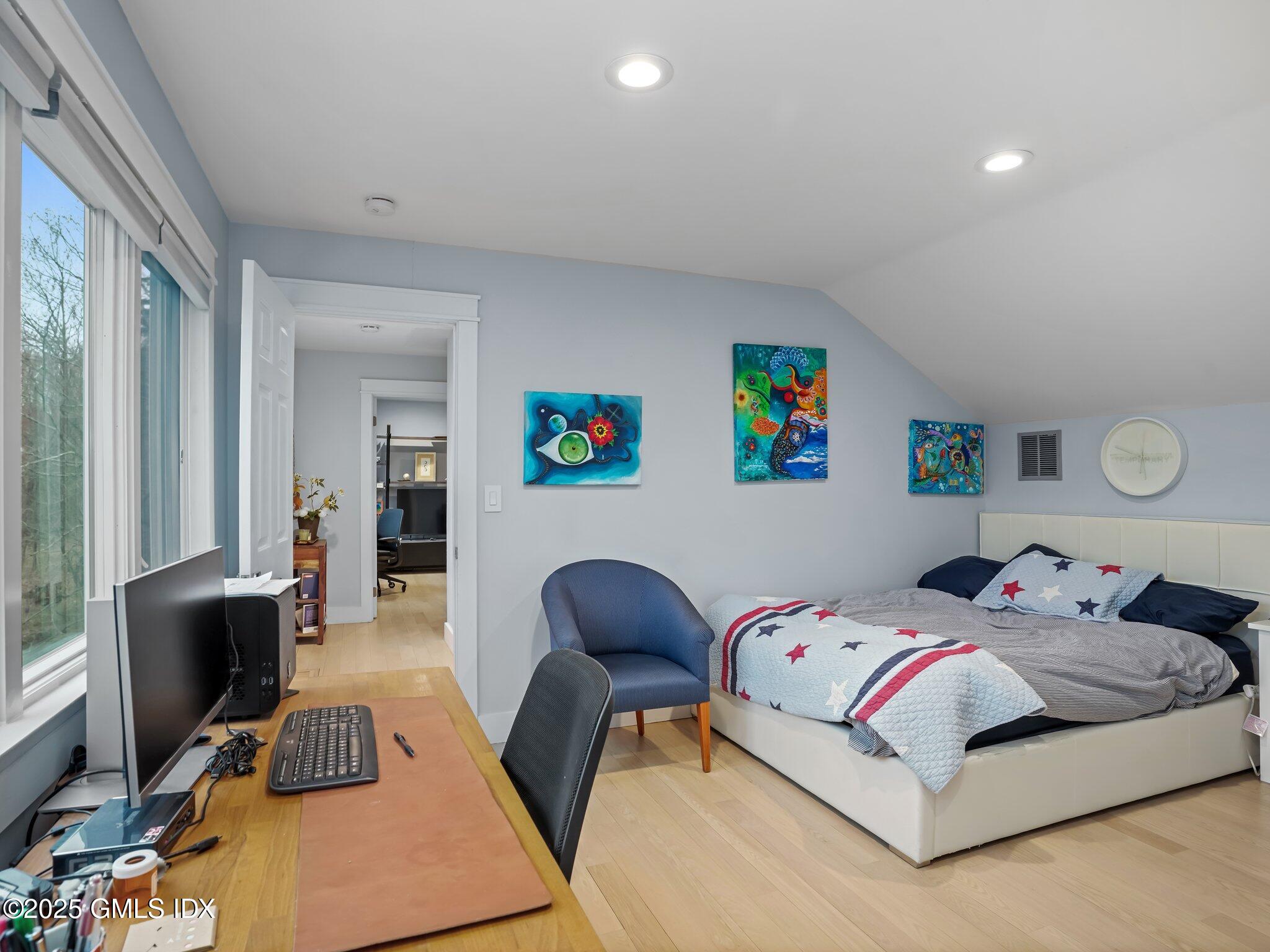 Greenwich, Connecticut 06831, United States, 4 Bedrooms Bedrooms, ,4 BathroomsBathrooms,Residential,Active,135066