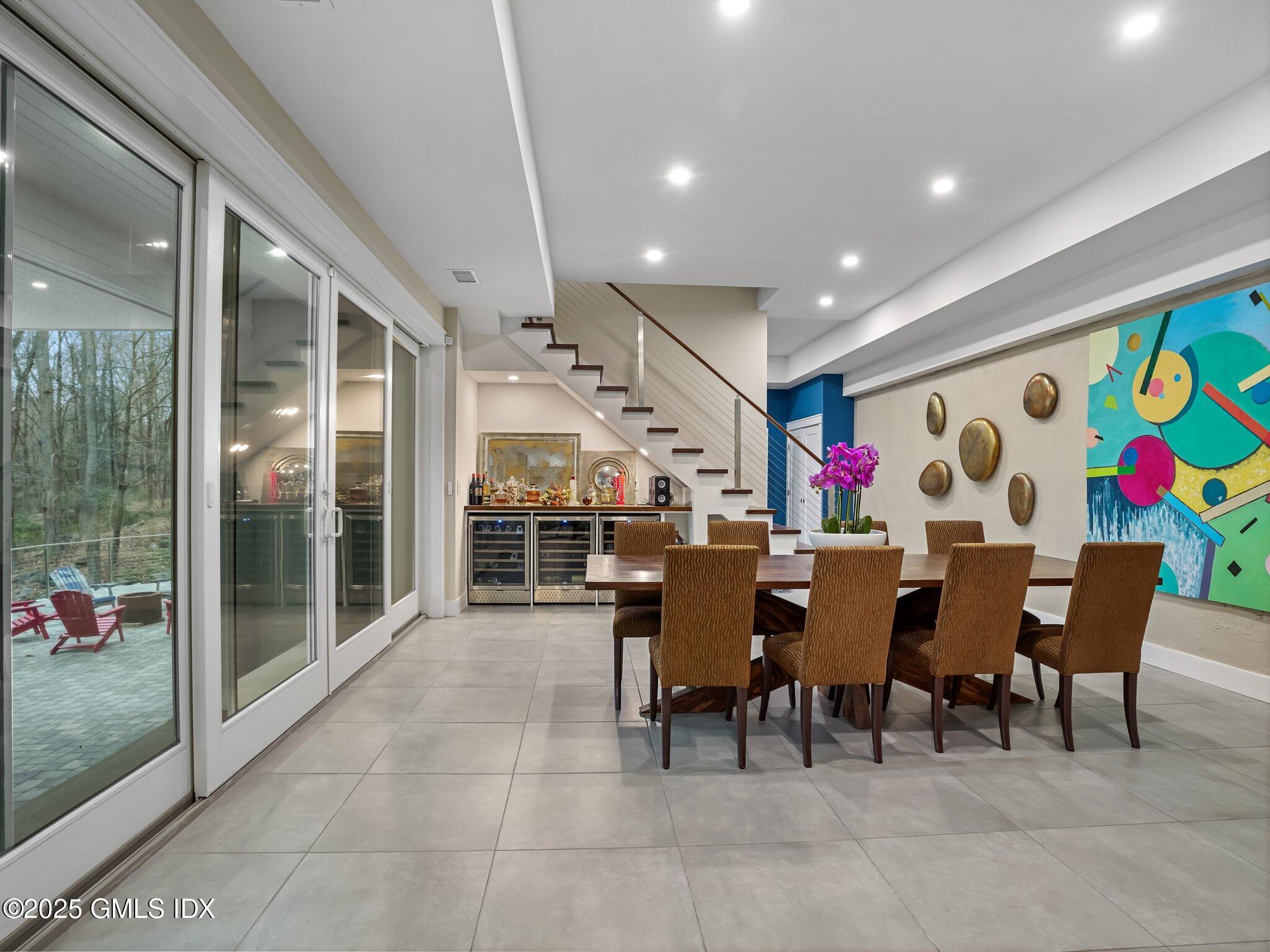 Greenwich, Connecticut 06831, United States, 4 Bedrooms Bedrooms, ,4 BathroomsBathrooms,Residential,Active,135066