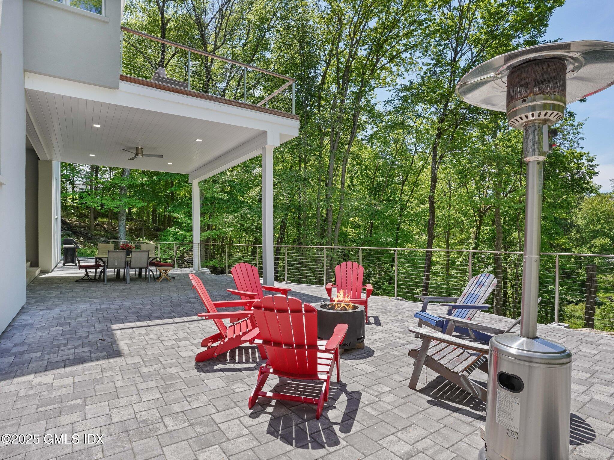 Greenwich, Connecticut 06831, United States, 4 Bedrooms Bedrooms, ,4 BathroomsBathrooms,Residential,Active,135066